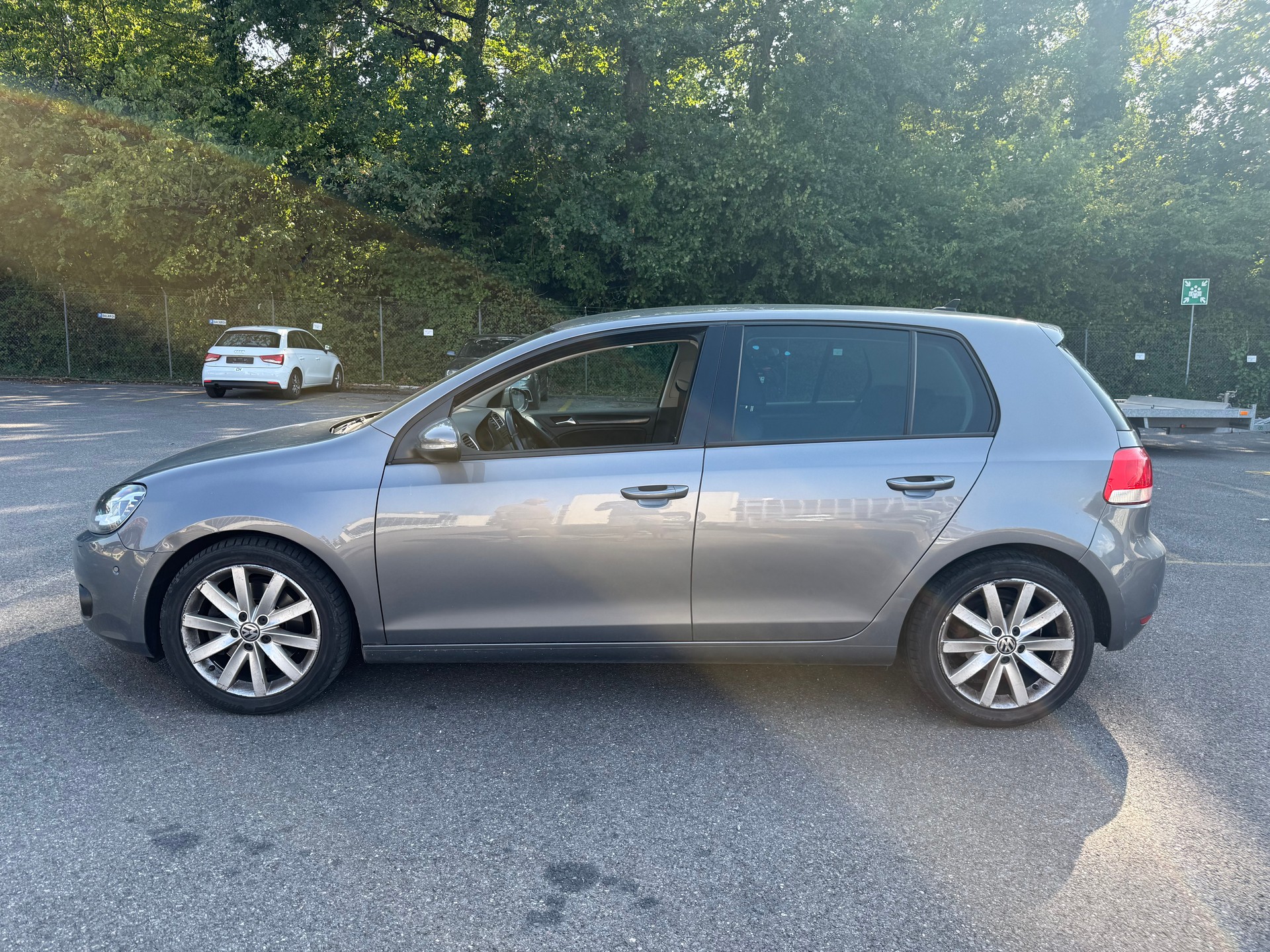 VW Golf 1.4 TSI Highline DSG-image-1