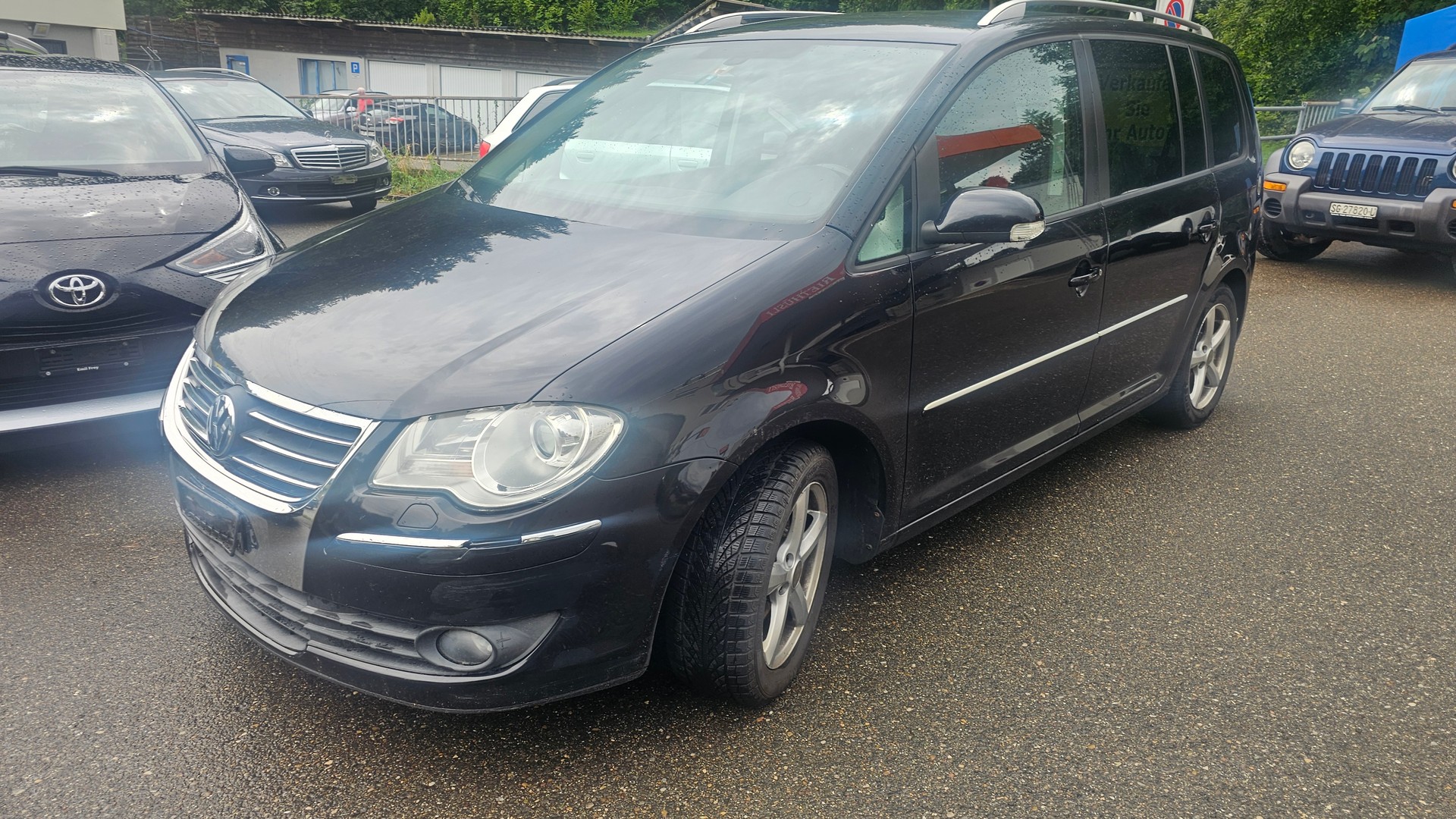 VW Touran 2.0 TDI Trendline-image-0
