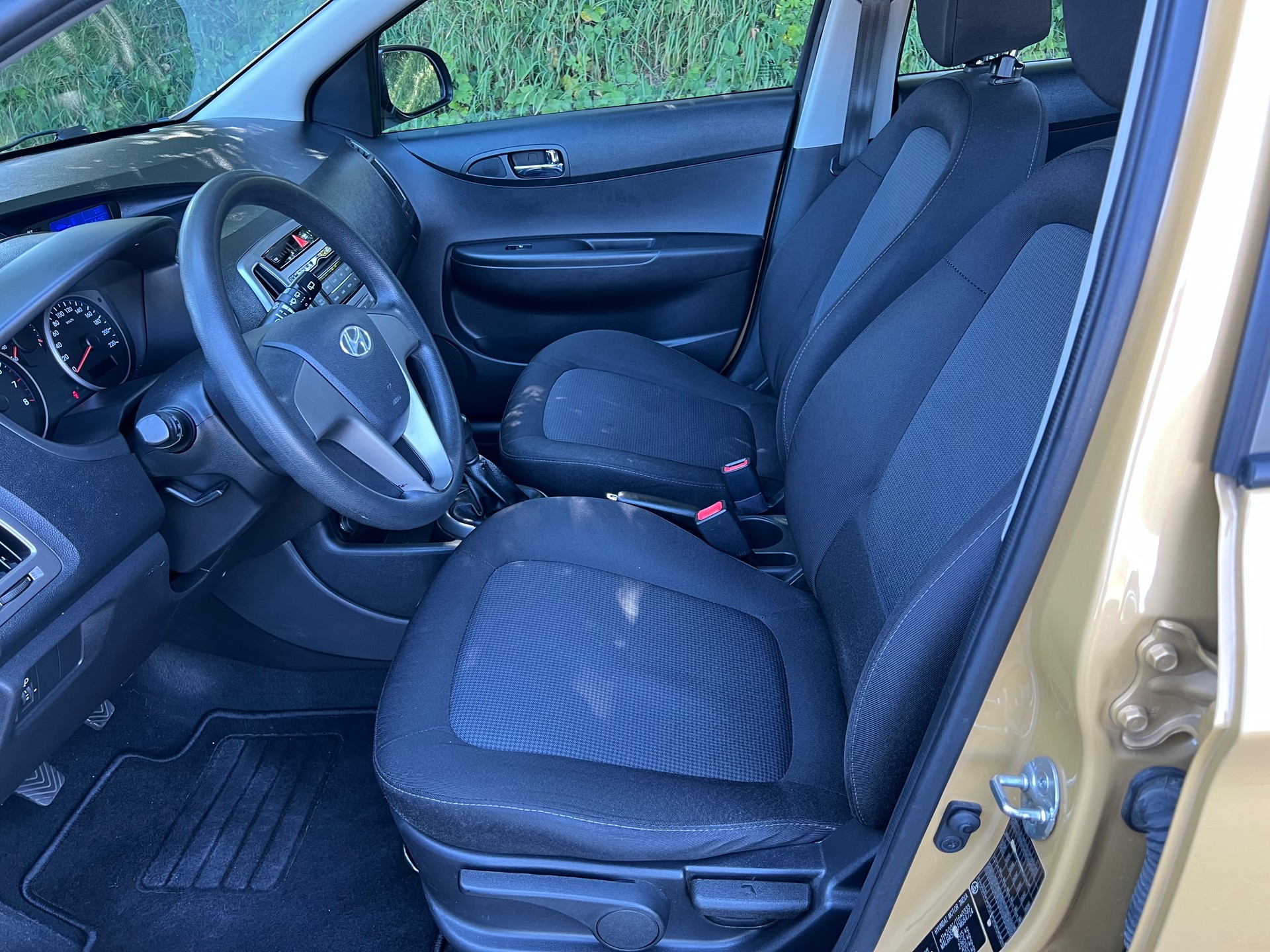 HYUNDAI i20 1.2 Pica-image-11