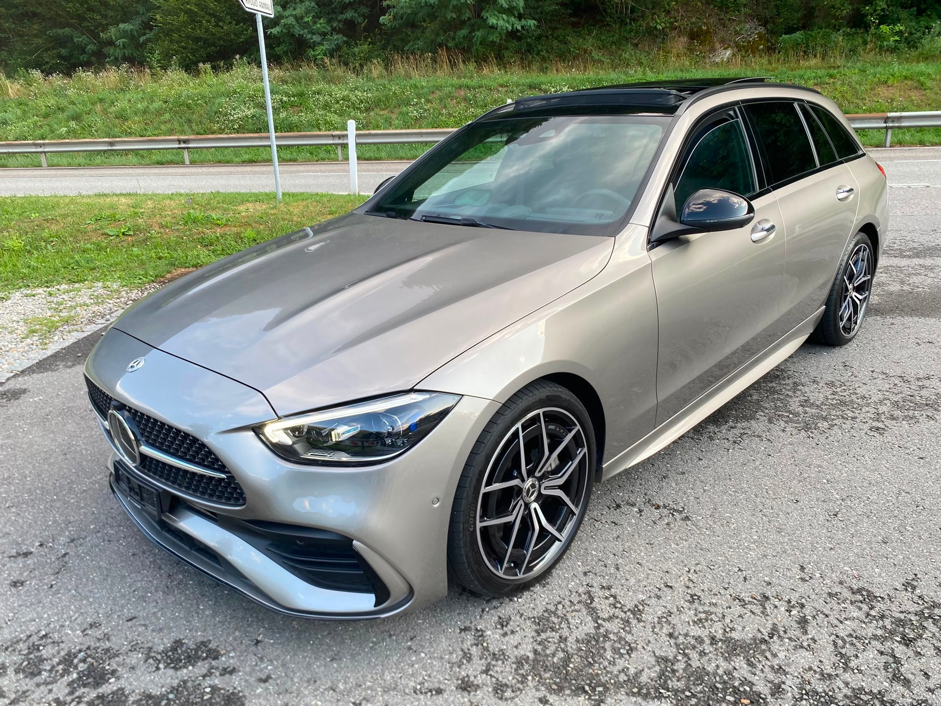 MERCEDES-BENZ C 220 d Swiss Star AMG Line 4matic-image-0