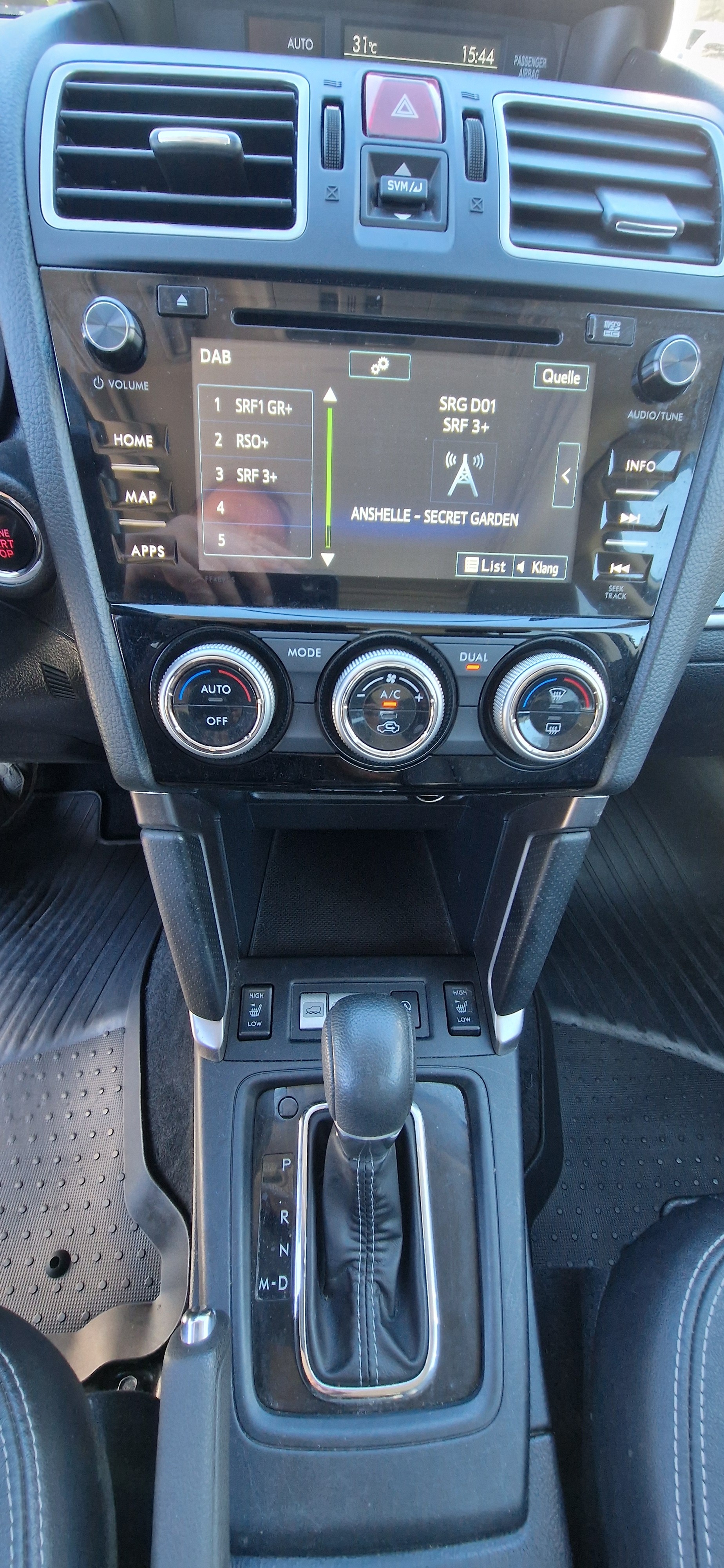 SUBARU Forester 2.0i Swiss Plus Lineartronic-image-13