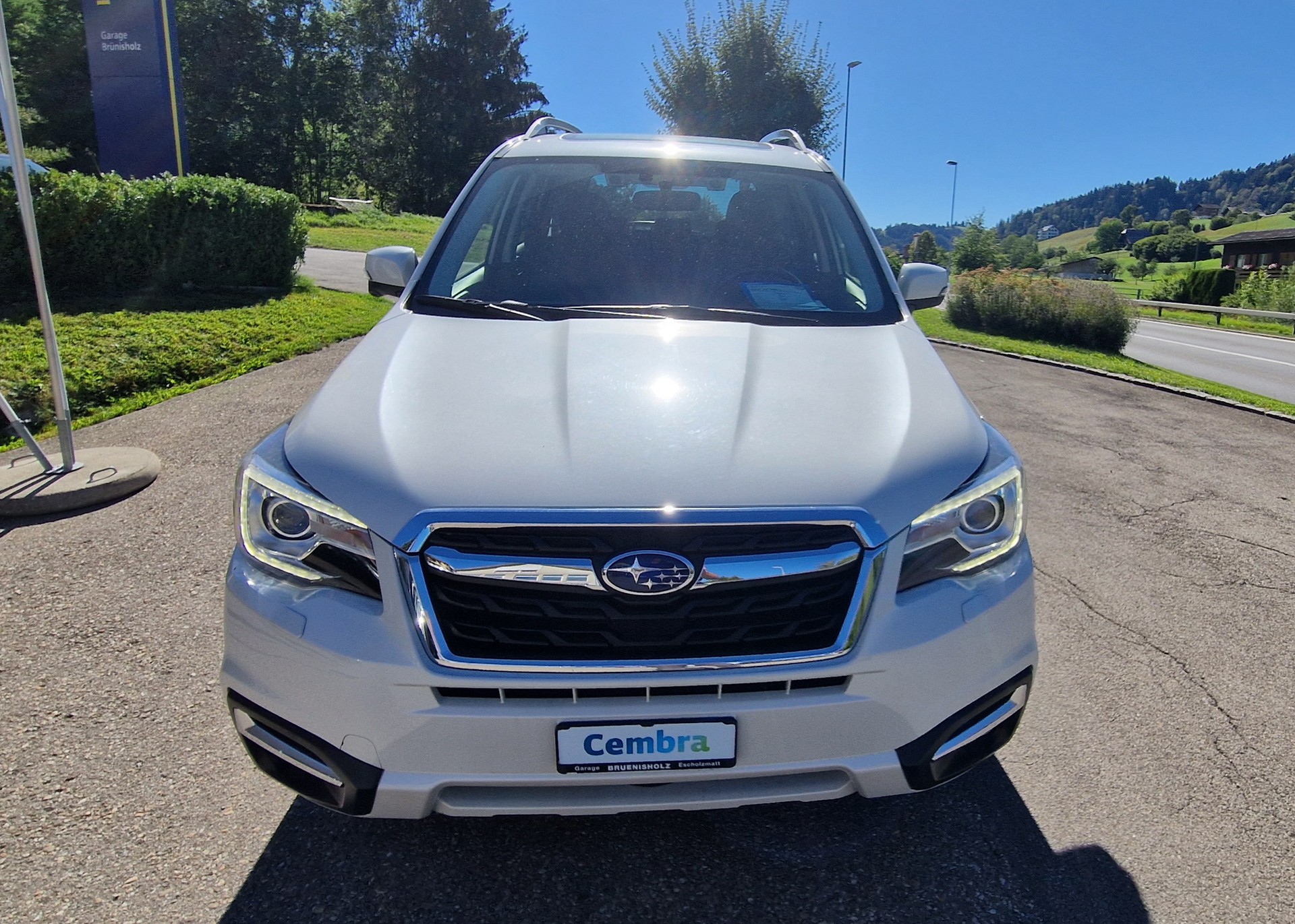 SUBARU Forester 2.0i Swiss Plus Lineartronic-image-1