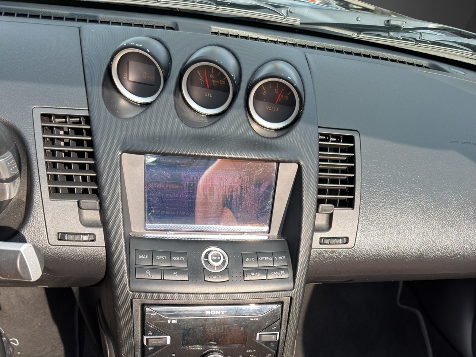 NISSAN 350 Z Roadster – 300 PS | V6 | Handschalter | Heckantrieb | Pure Emotion!-image-10