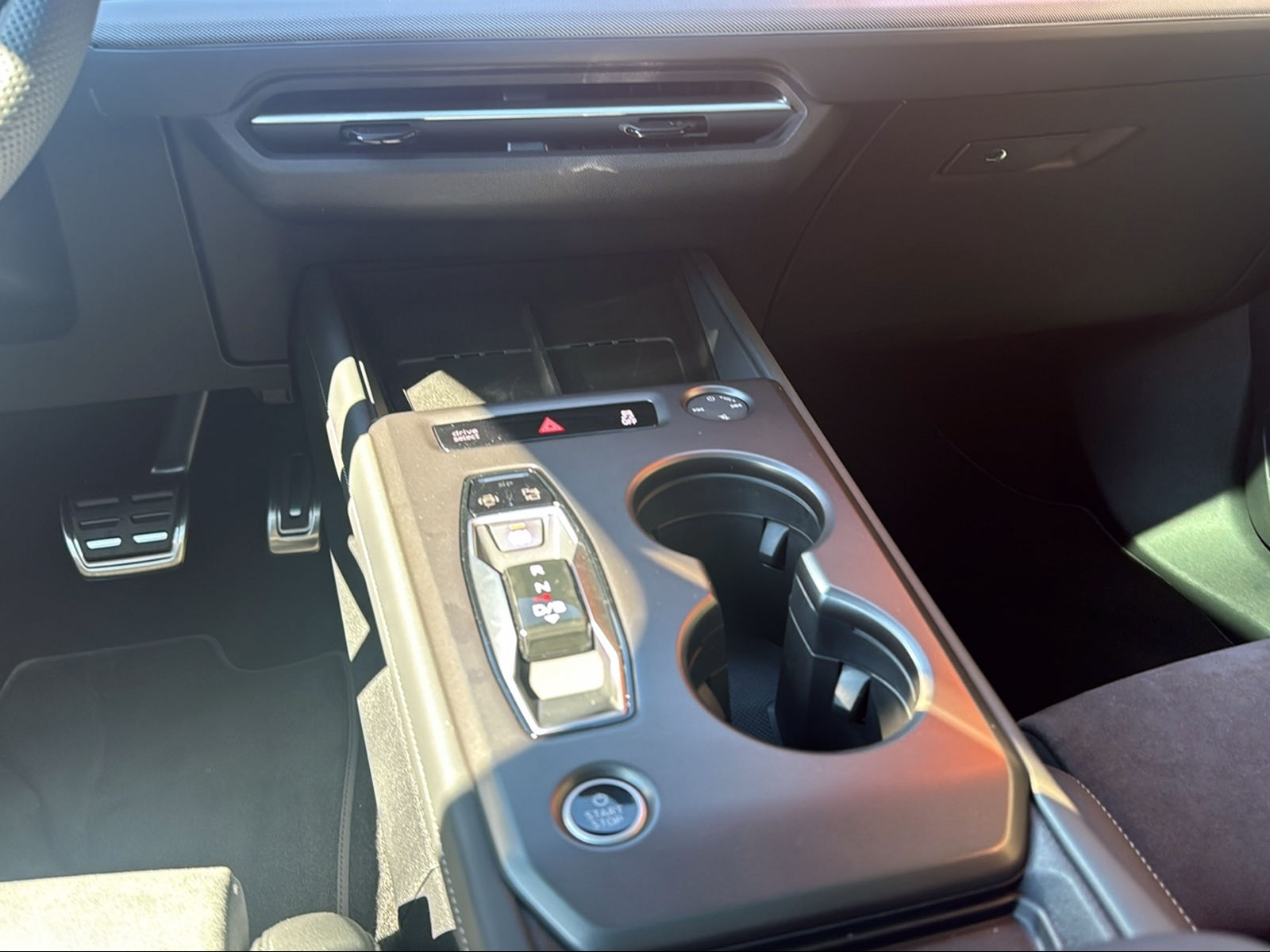 AUDI Q4 e-tron SUV quattro performance-image-11