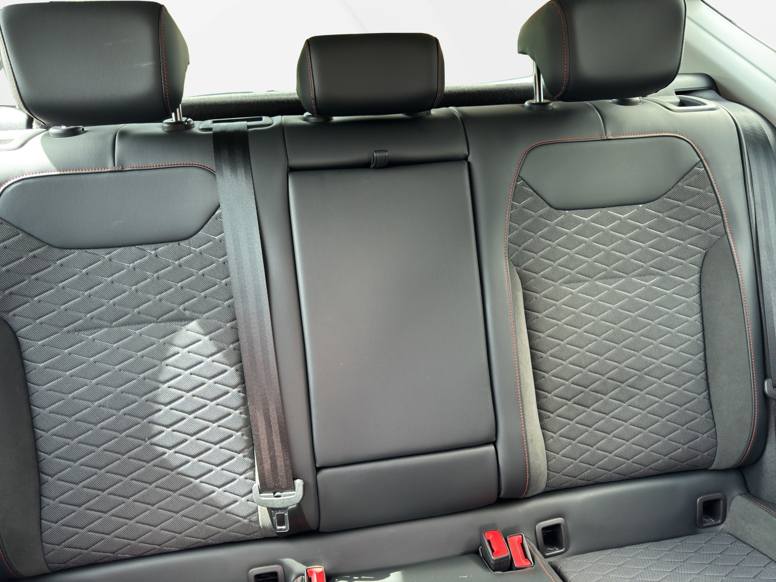 SEAT Ateca 1.5 TSI EVO DSG FR-image-14
