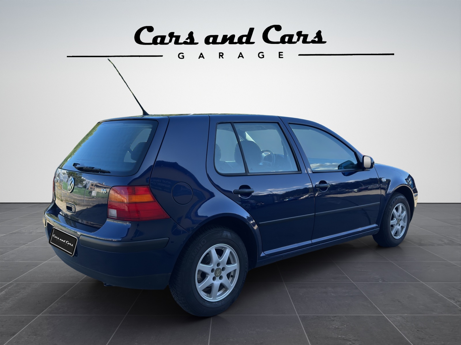 VW Golf 1.6 Comfortline Automatic-image-4