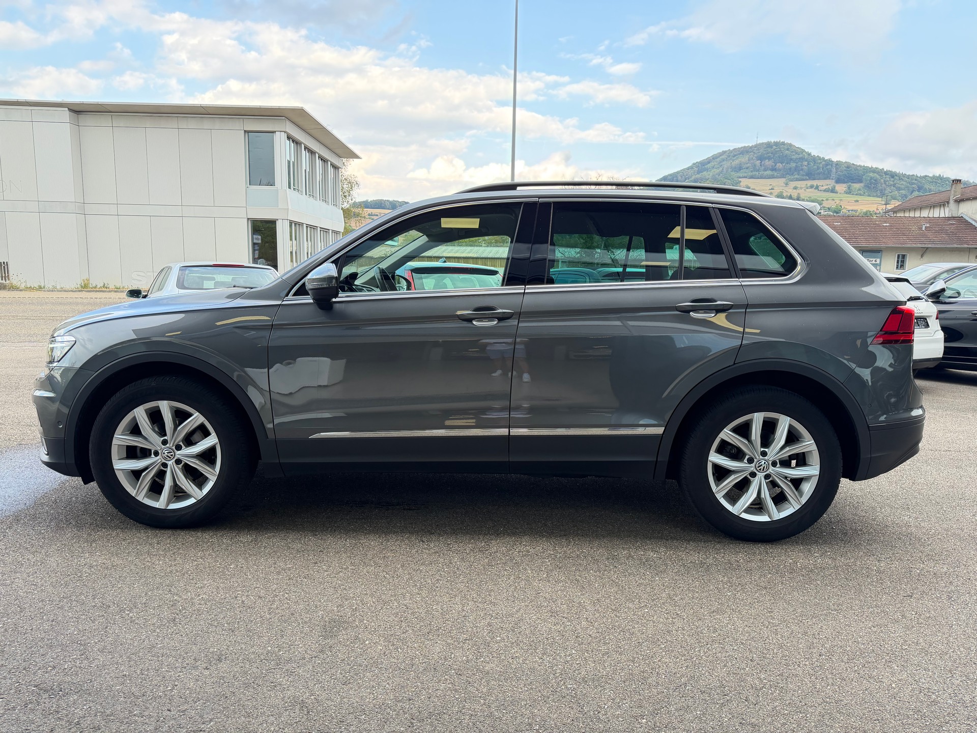 VW Tiguan 1.5 TSI Comfortline DSG-image-8