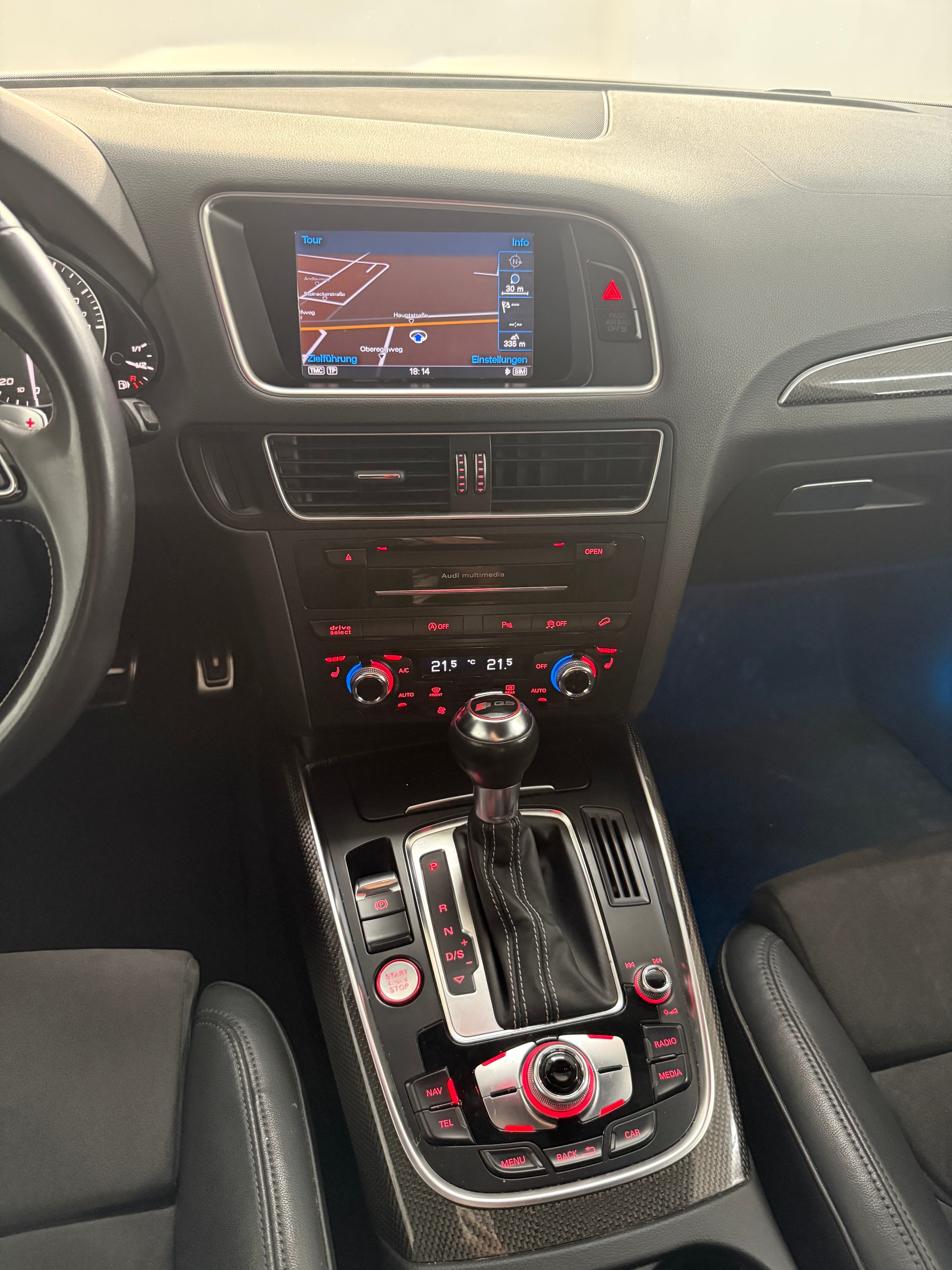 AUDI SQ5 3.0 TDI quattro tiptronic-image-9