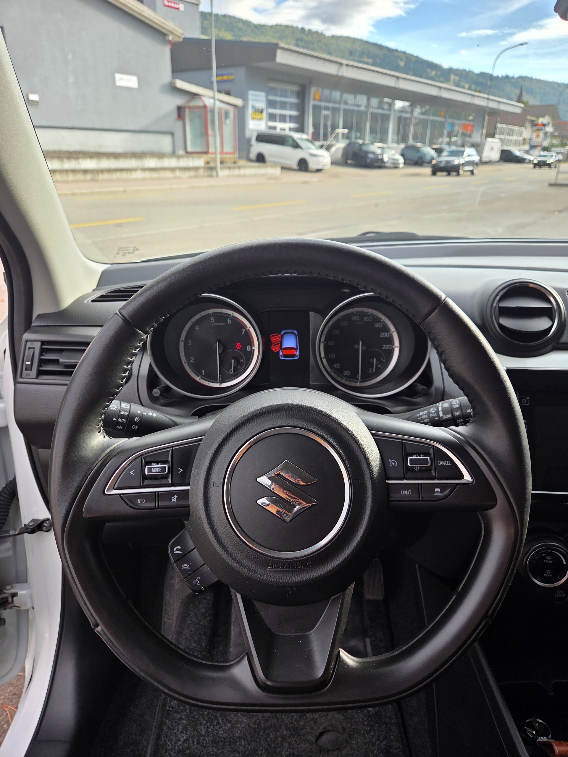 SUZUKI Swift 1.2i 16V SHVS Compact Top Hybrid Allgrip 4x4-image-6