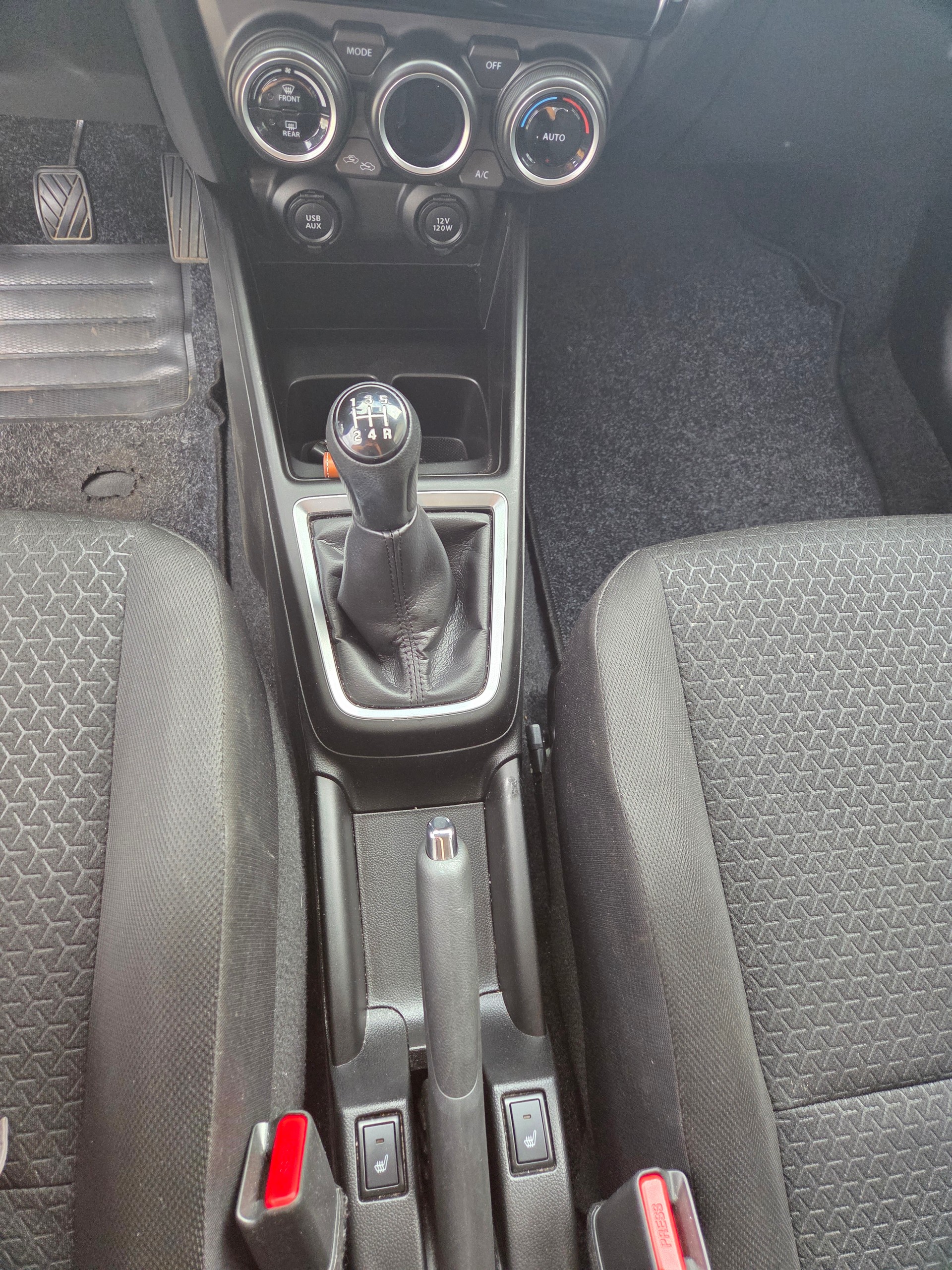 SUZUKI Swift 1.2i 16V SHVS Compact Top Hybrid Allgrip 4x4-image-8