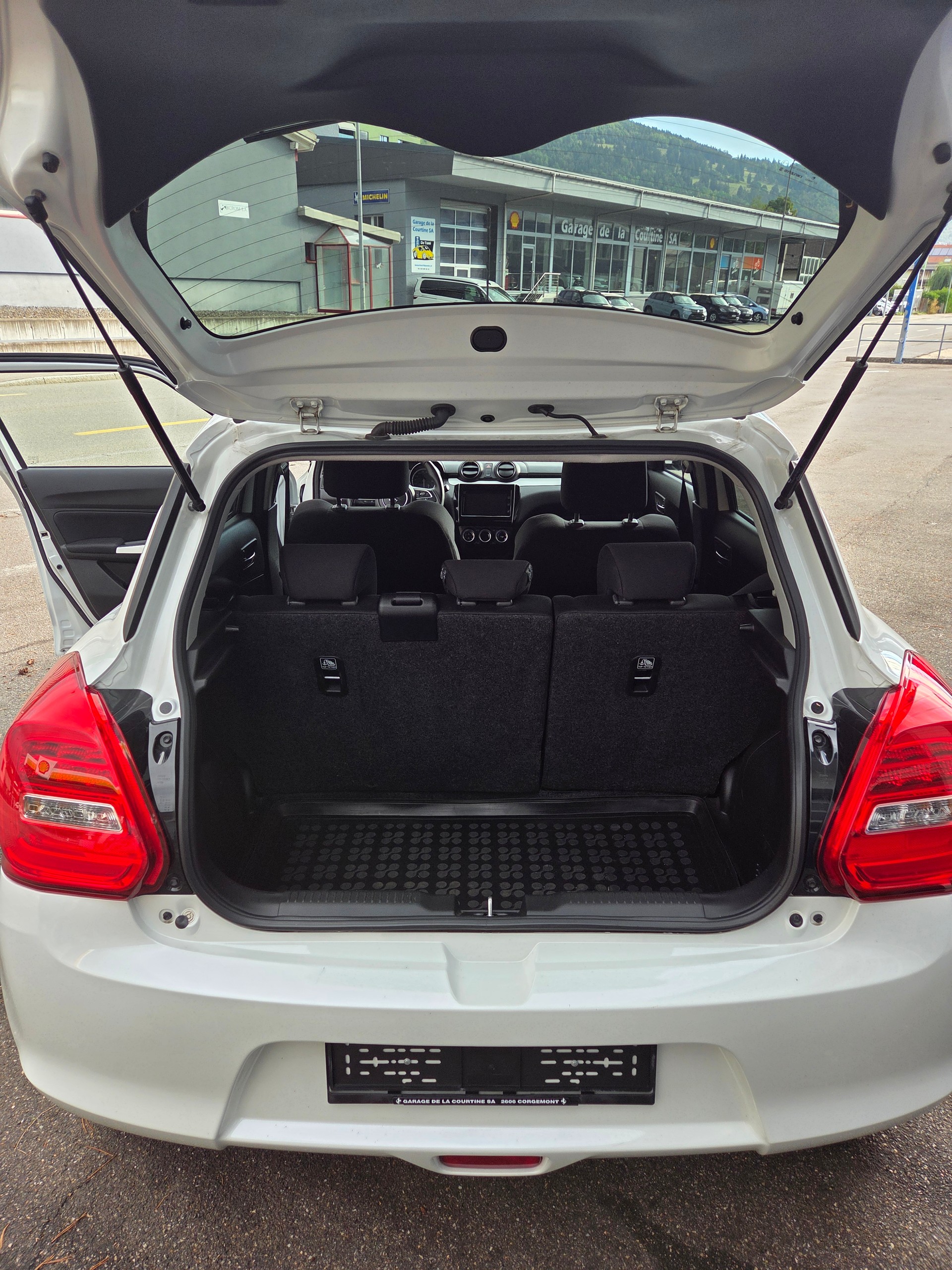 SUZUKI Swift 1.2i 16V SHVS Compact Top Hybrid Allgrip 4x4-image-10