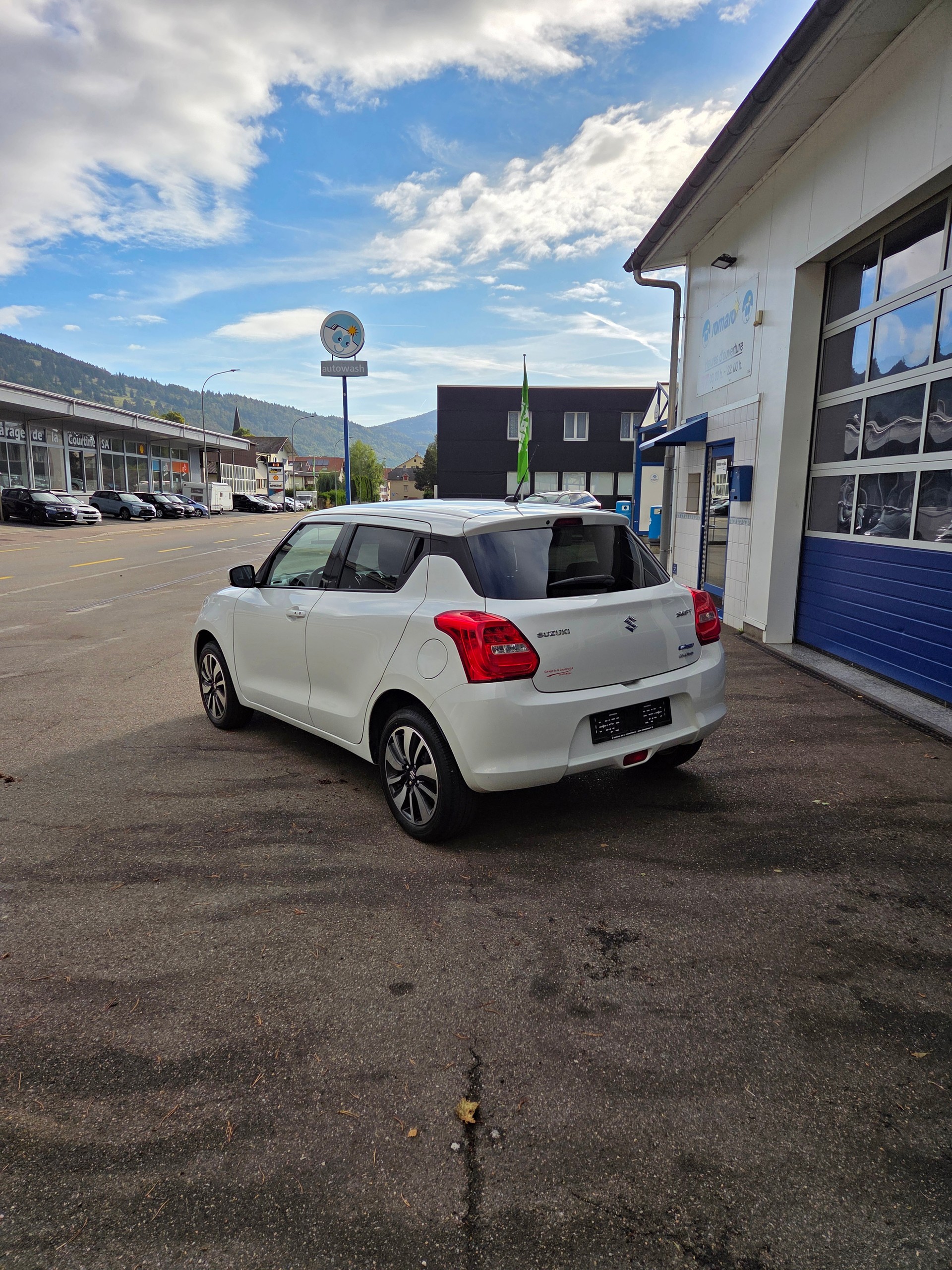SUZUKI Swift 1.2i 16V SHVS Compact Top Hybrid Allgrip 4x4-image-3