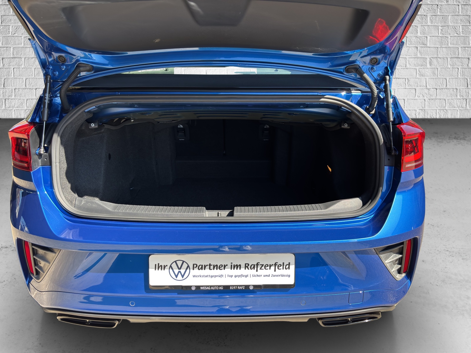 VW T-Roc Cabriolet 1.5 TSI EVO R-Line DSG-image-17