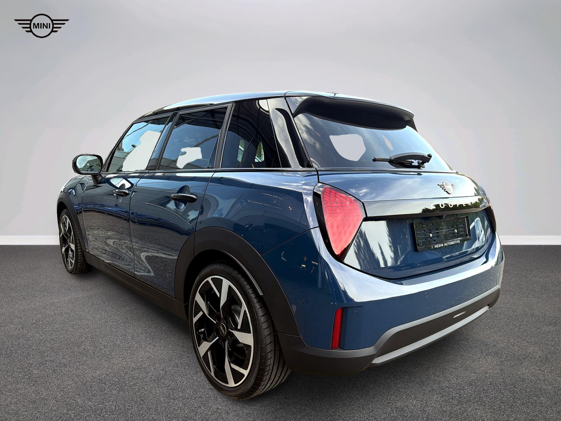 MINI Cooper 5 door C-image-3