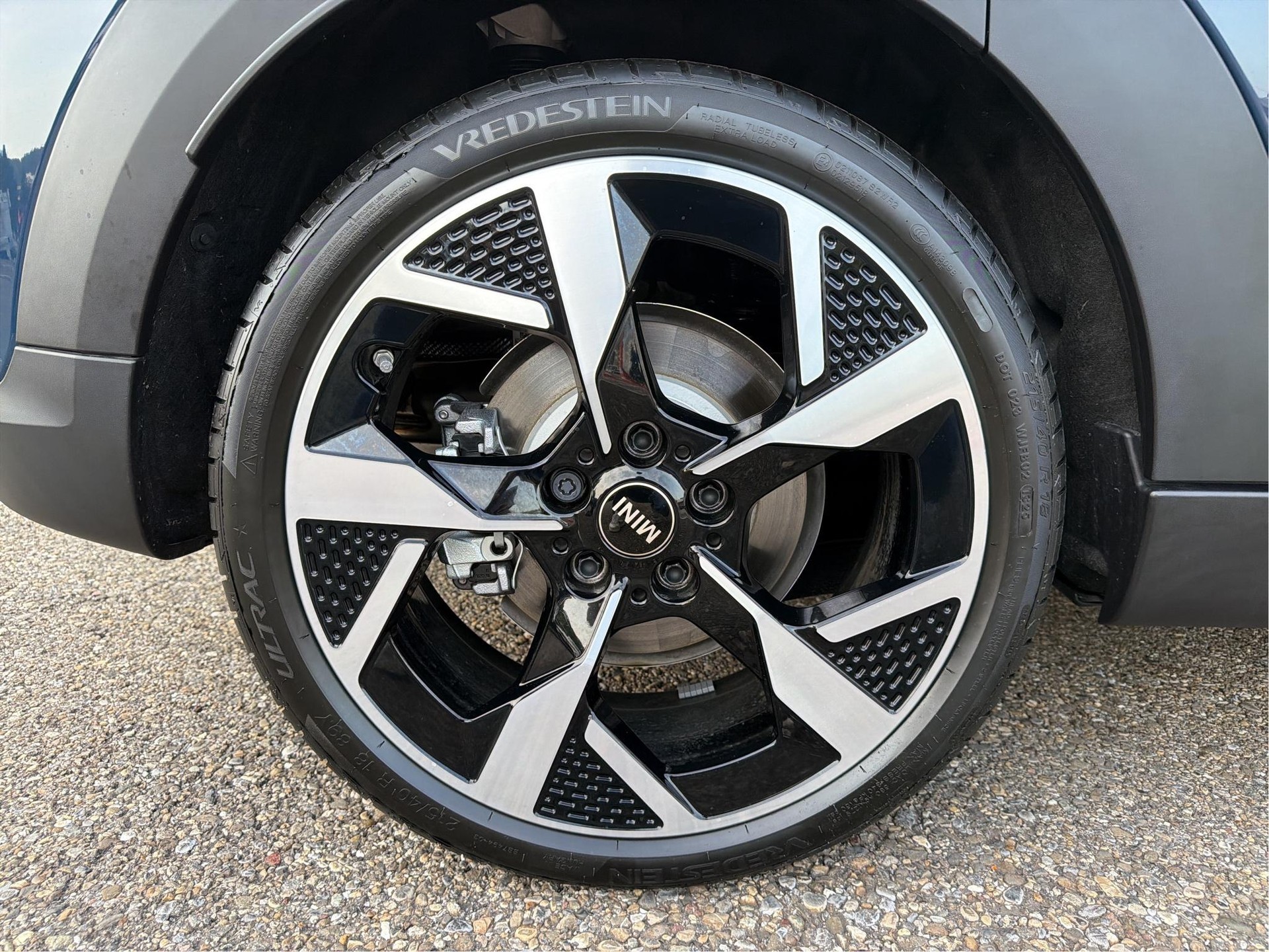 MINI Cooper 5 door C-image-9