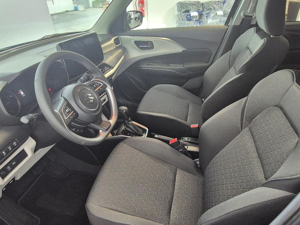 SUZUKI Swift 1.2 Compact Top Hybrid-image-6