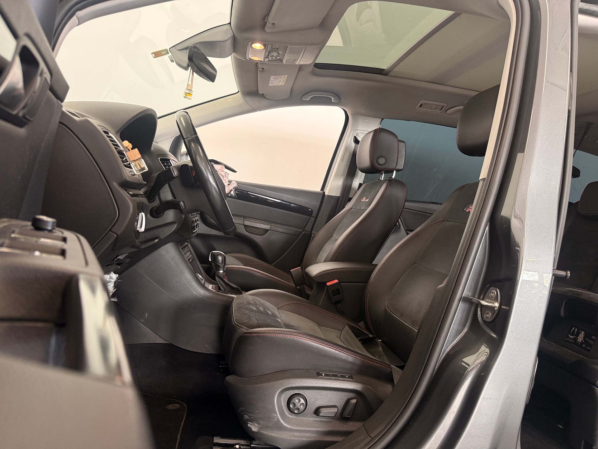 SEAT Alhambra 2.0 TSI FR Line DSG-image-10