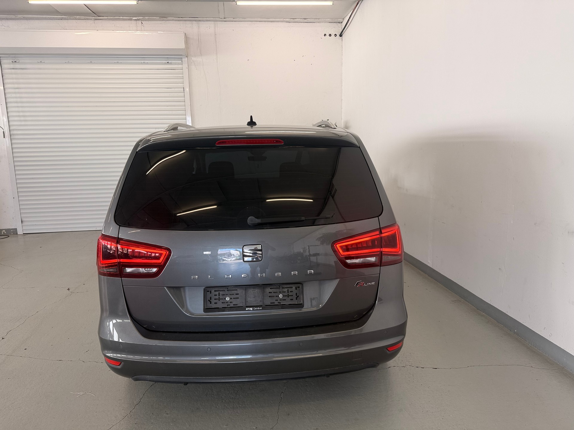 SEAT Alhambra 2.0 TSI FR Line DSG-image-5