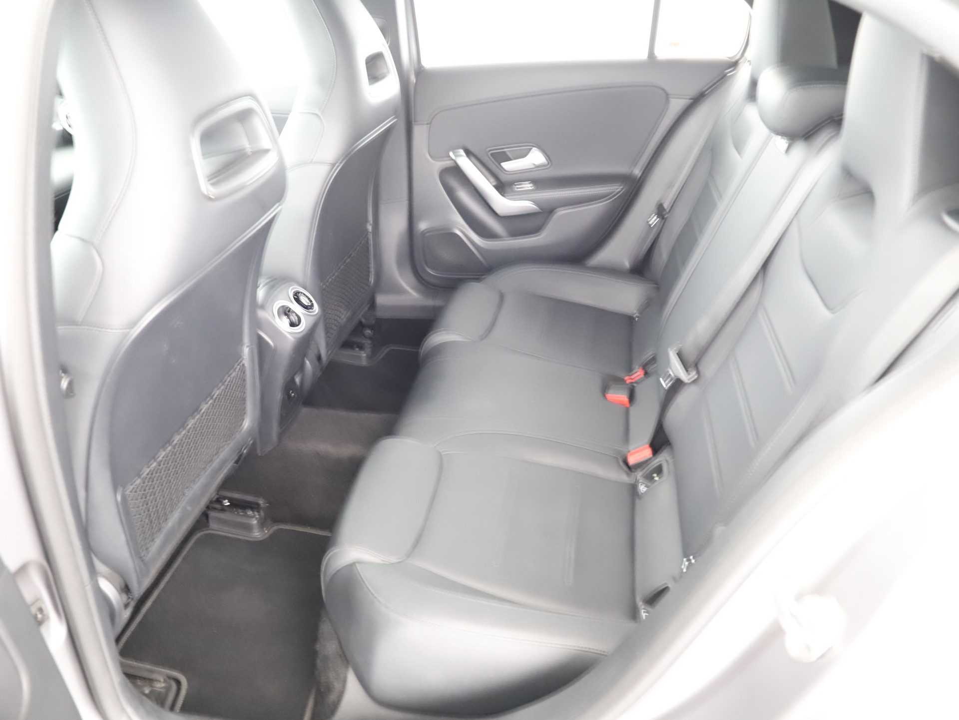 MERCEDES-BENZ A 180 Night Star-image-12
