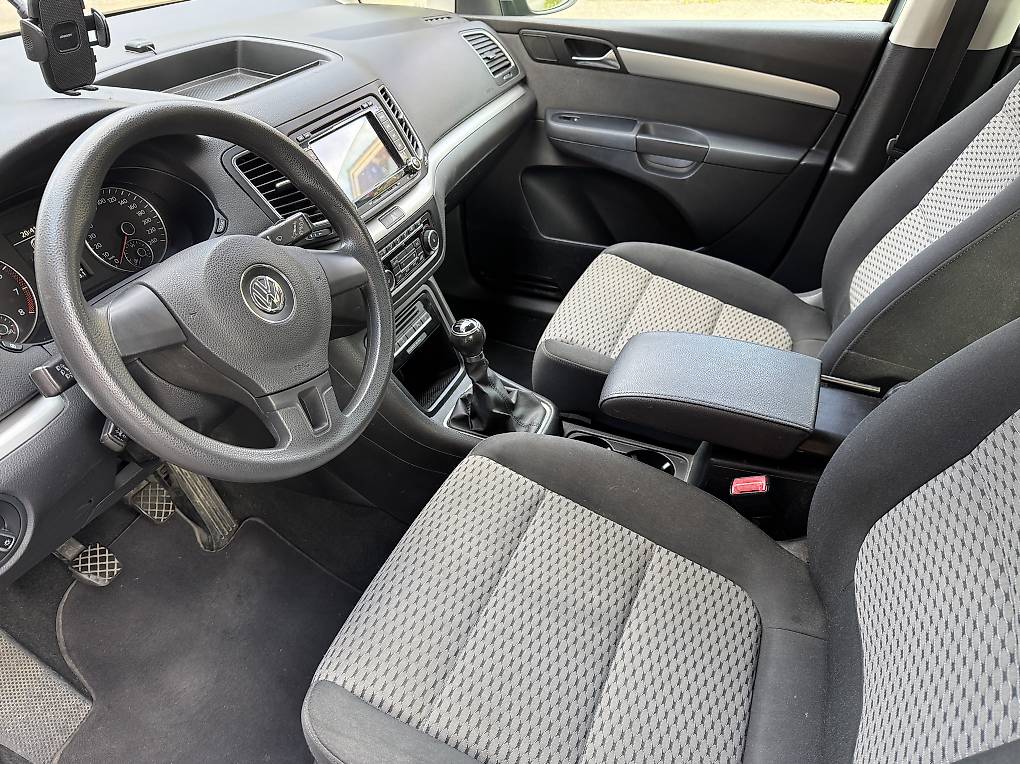 VW SHARAN-image-1