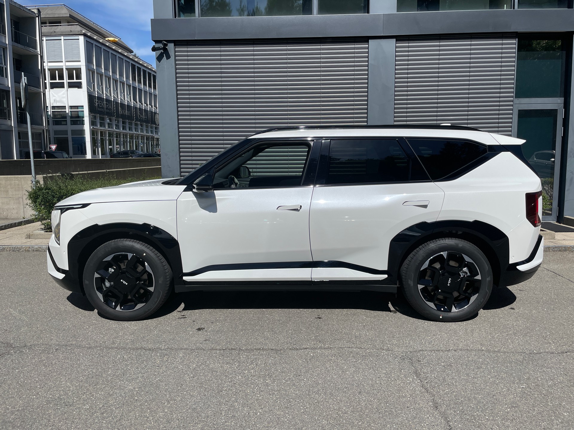 KIA EV5 81,4 kWh GT Line 4x4 mit GT-Line Pack und Panorama-image-1