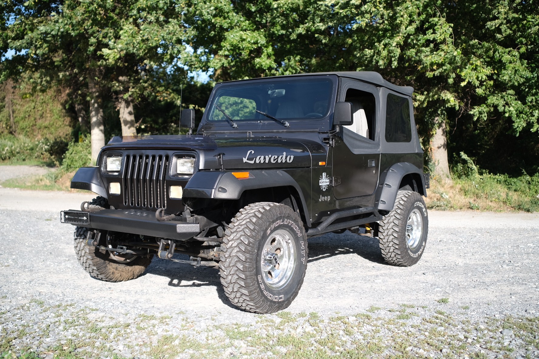 JEEP 4.0 Laredo-image-0