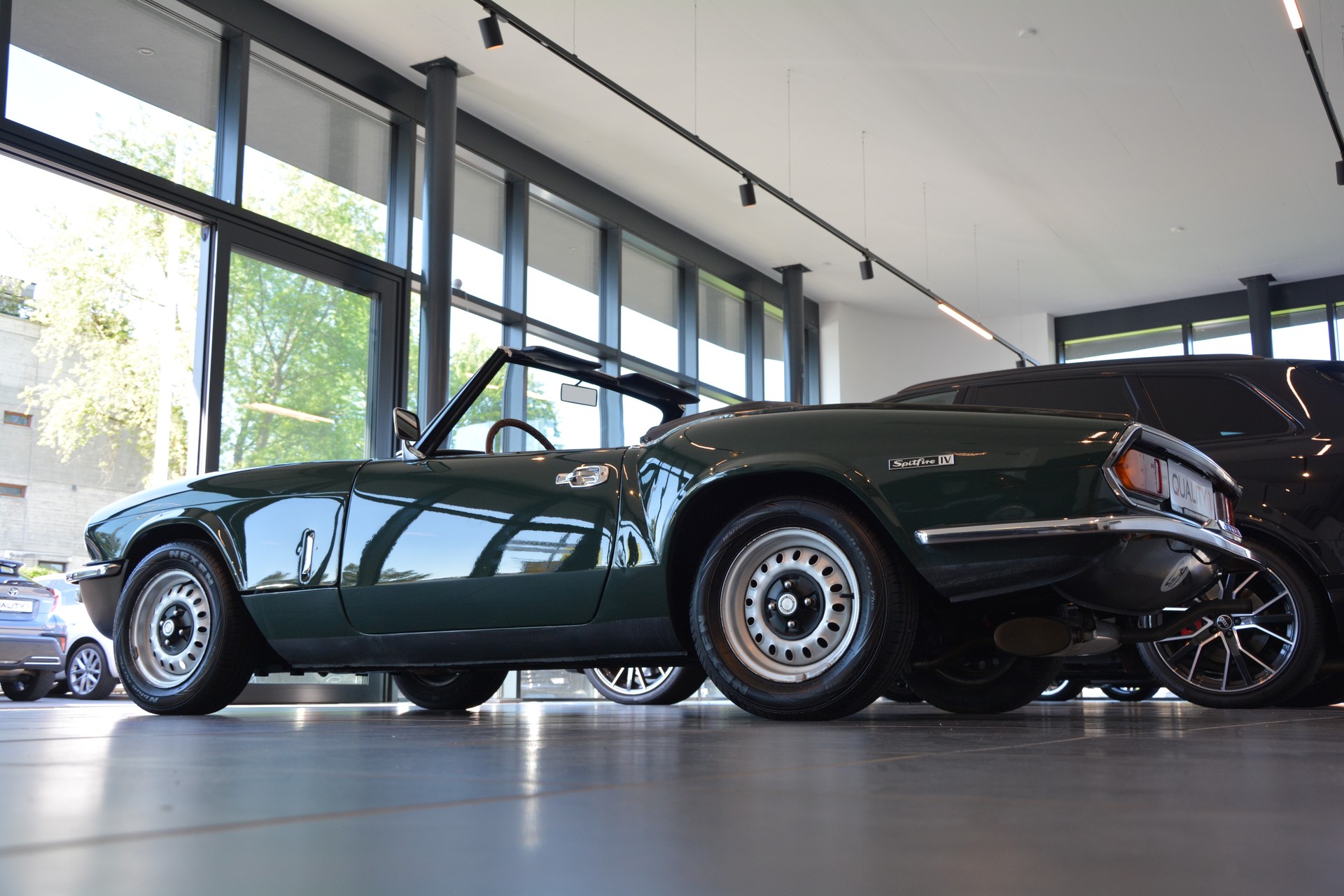 TRIUMPH Spitfire IV-image-23