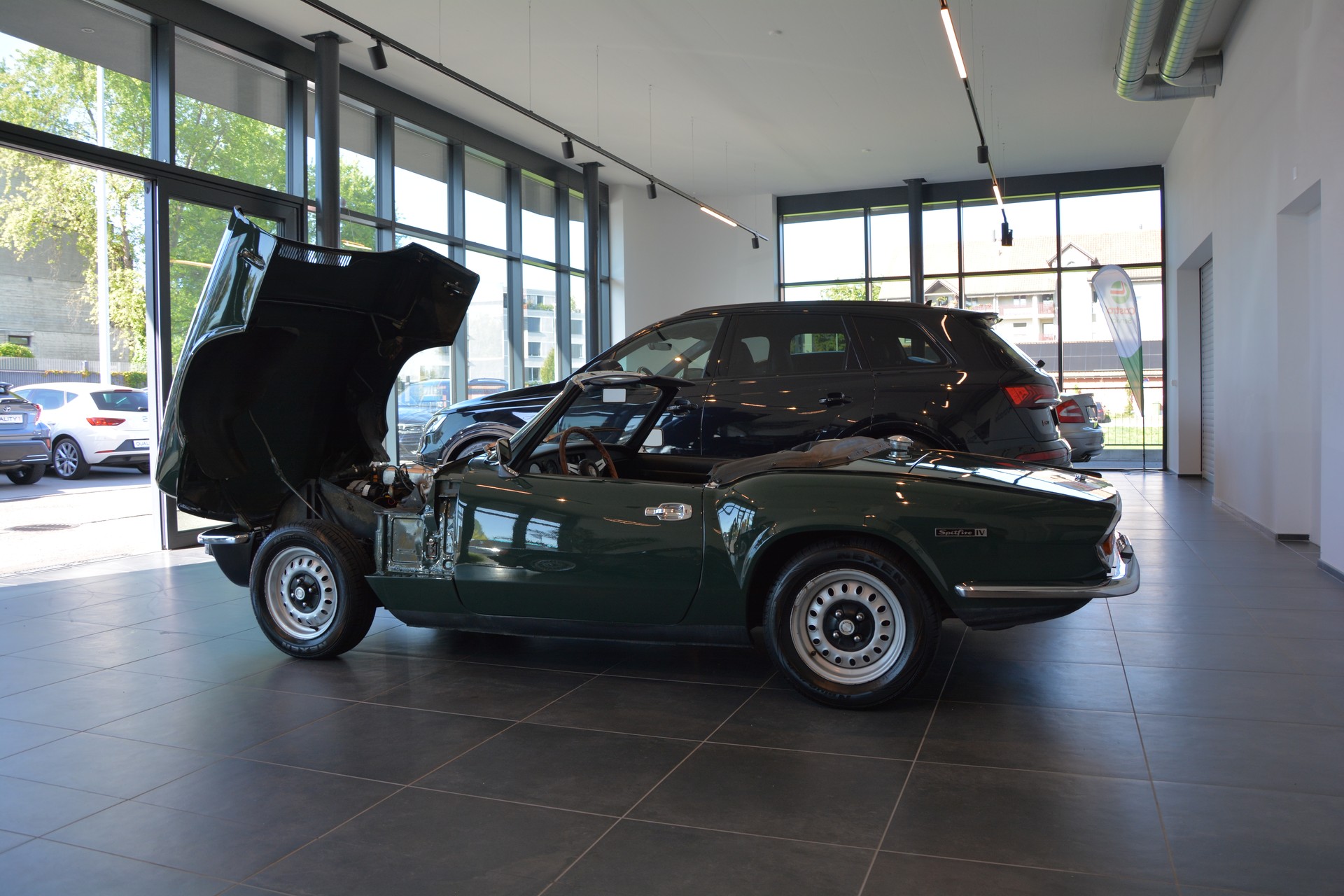 TRIUMPH Spitfire IV-image-21