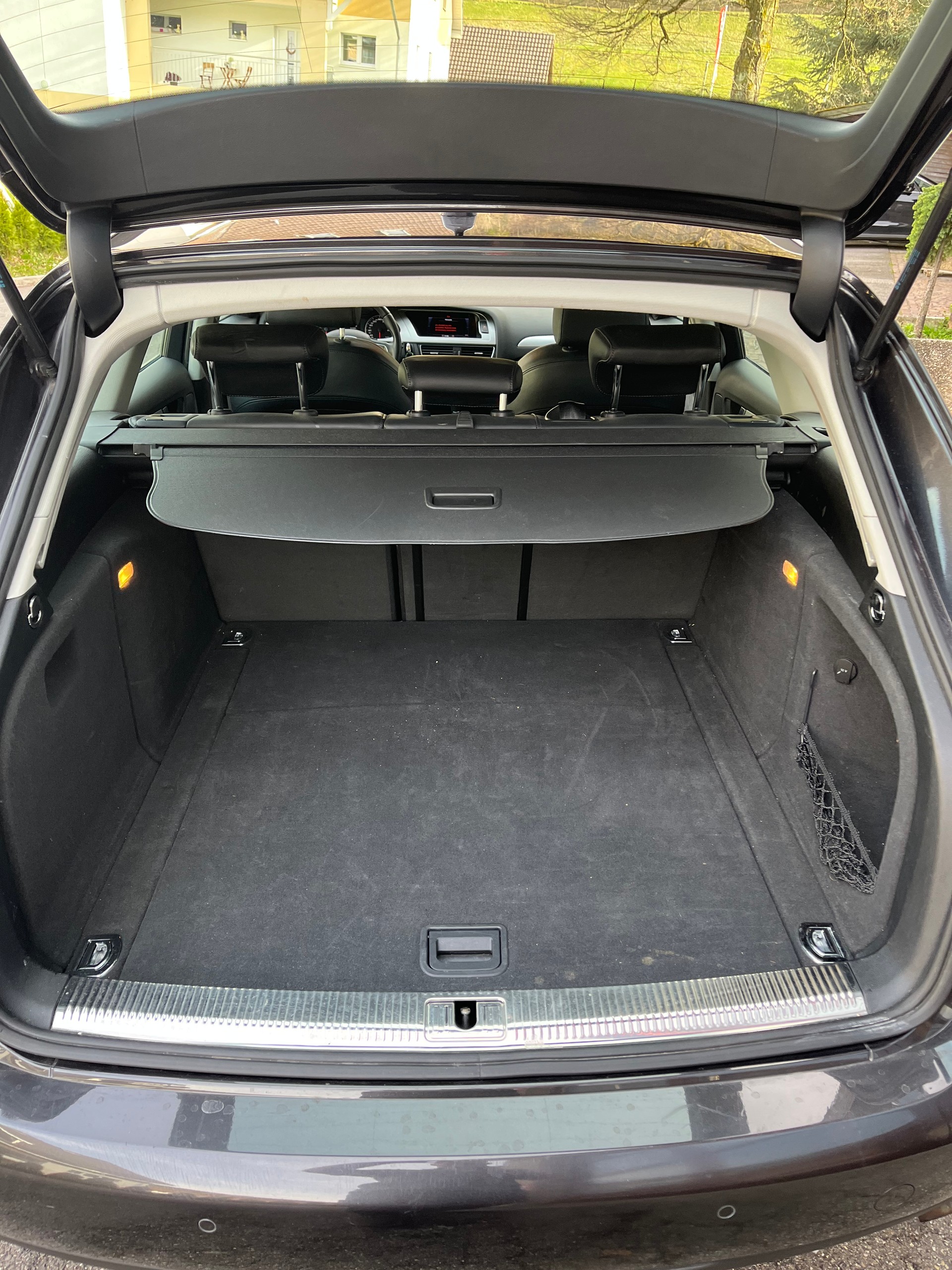 AUDI A4 Avant 2.0 TFSI quattro S-tronic-image-5