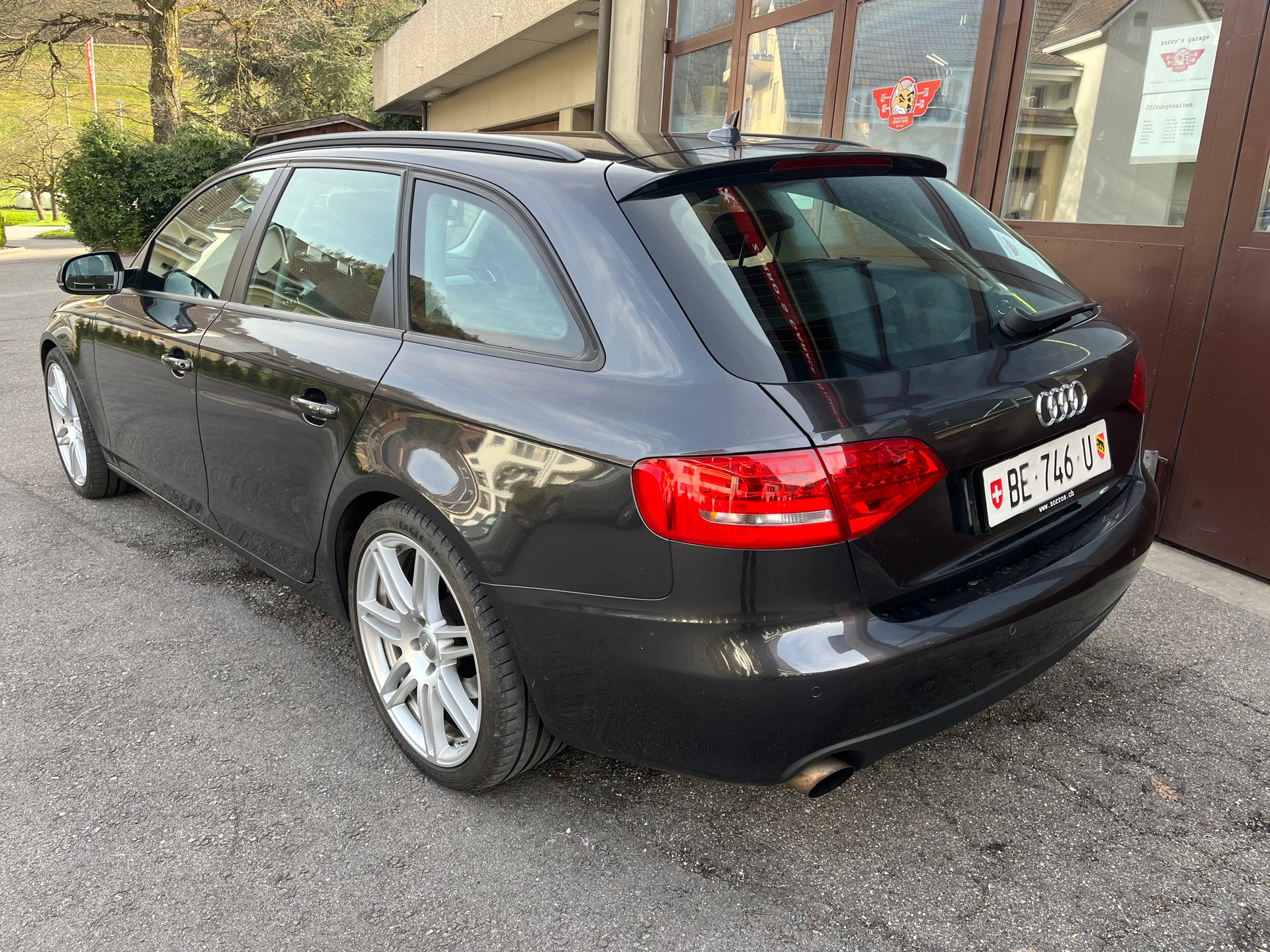 AUDI A4 Avant 2.0 TFSI quattro S-tronic-image-1