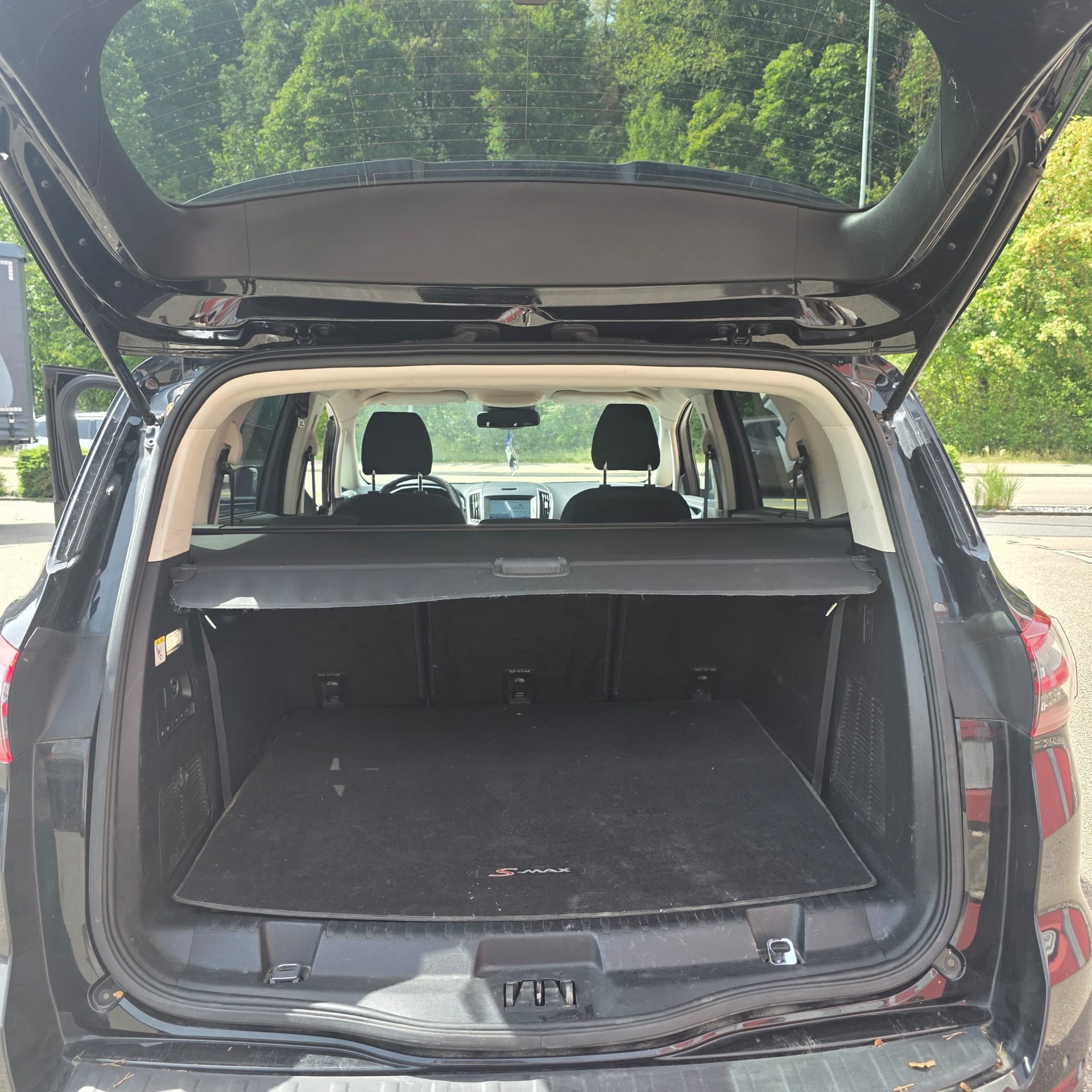 FORD S-Max 2.0 TDCi Titanium AWD Automatic-image-4