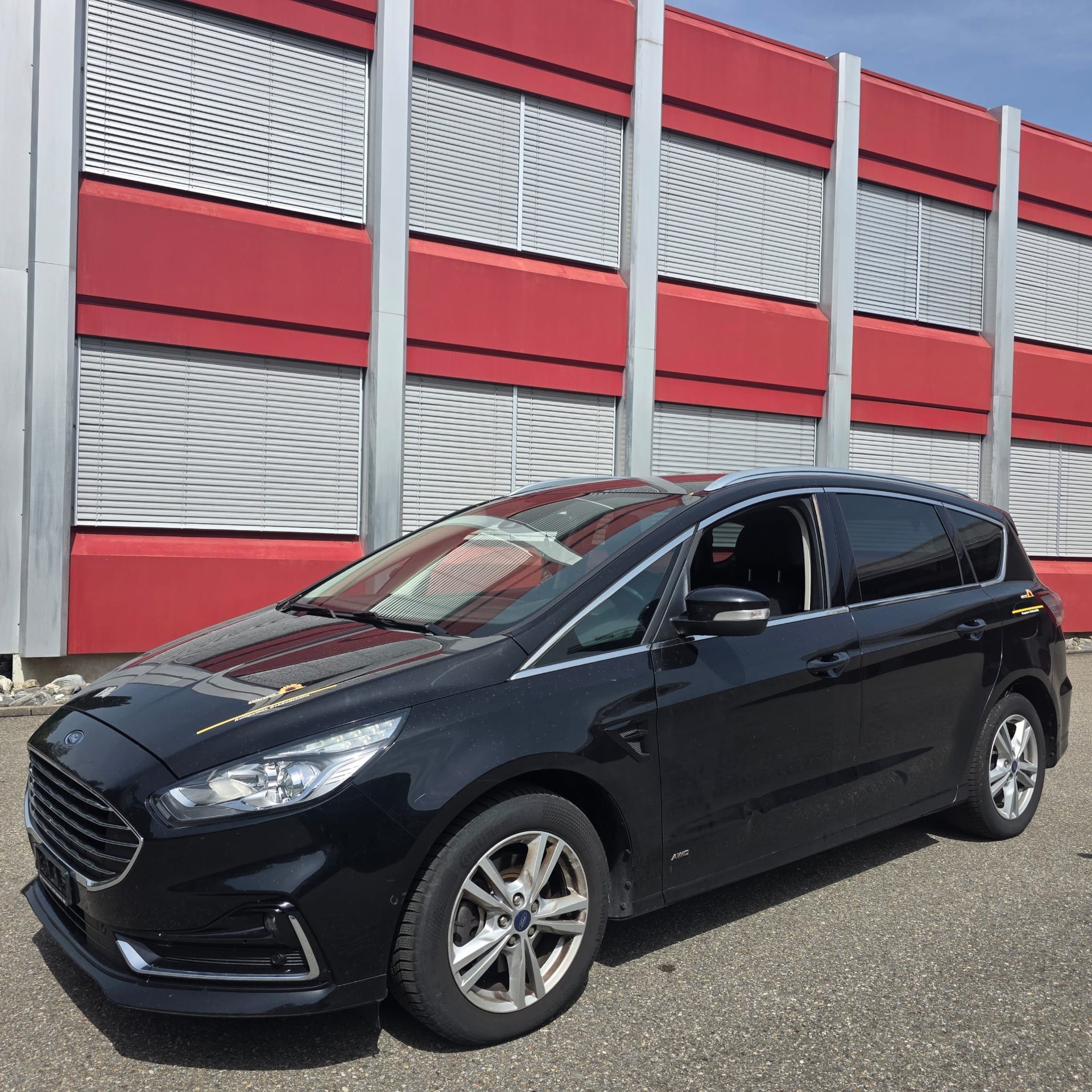 FORD S-Max 2.0 TDCi Titanium AWD Automatic-showroom-element-2