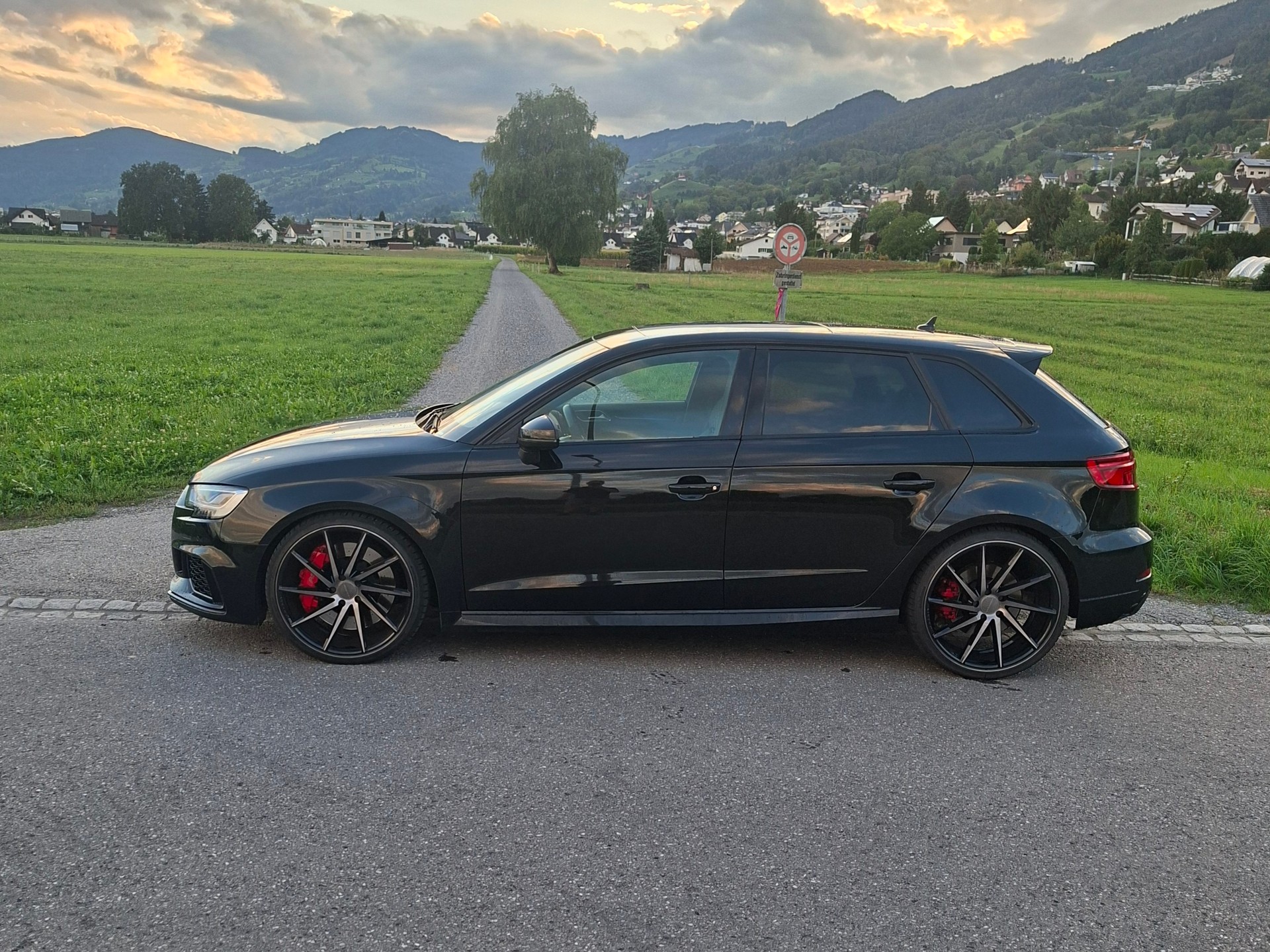 AUDI RS3 Sportback 2.5 TSI quattro S-tronic ABT orginal ohne OPF Facelift-image-1