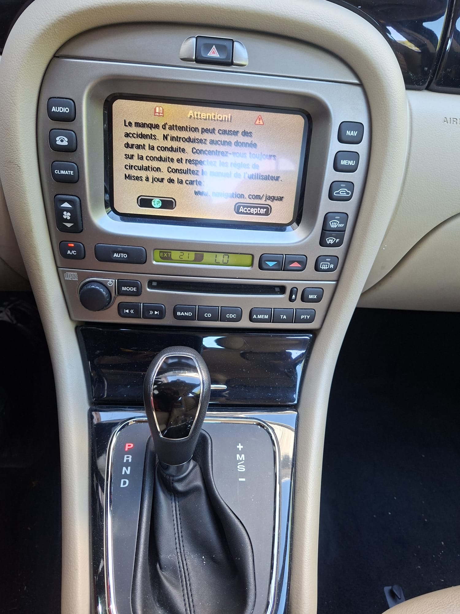 JAGUAR X-Type 2.2D Classic Automatic-image-9