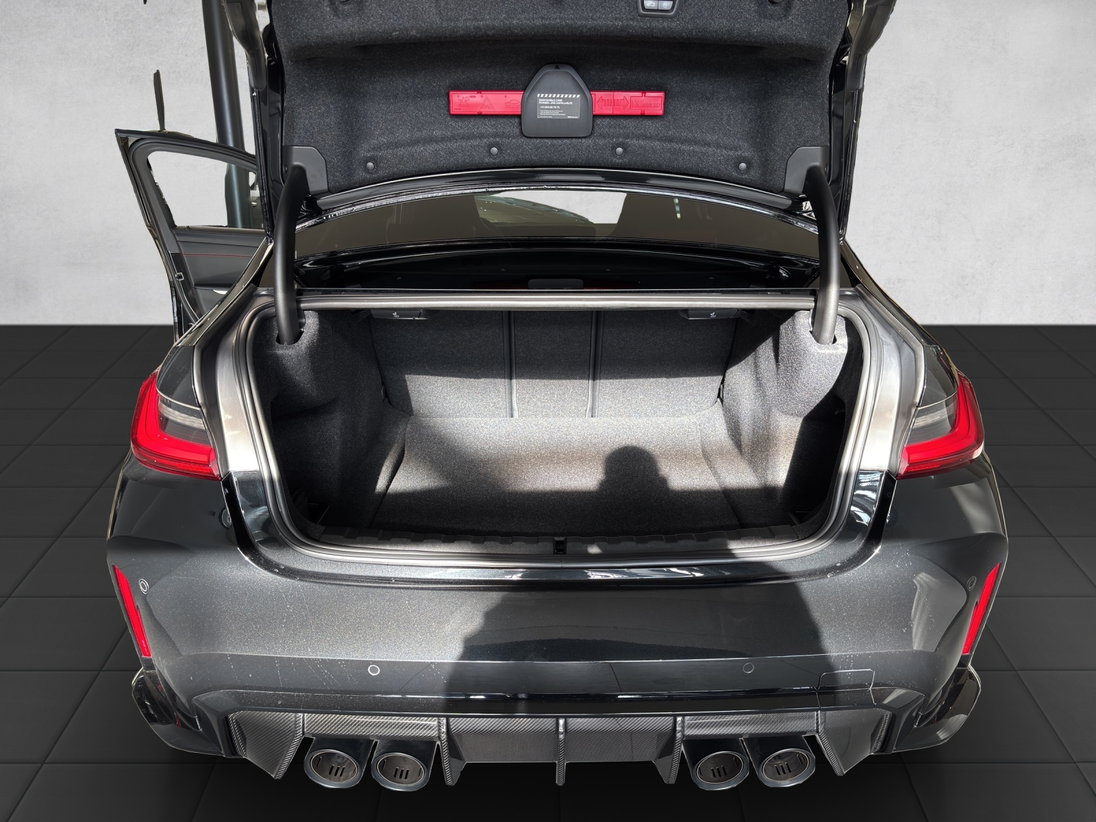 BMW M3 CS xDrive Competition-image-6