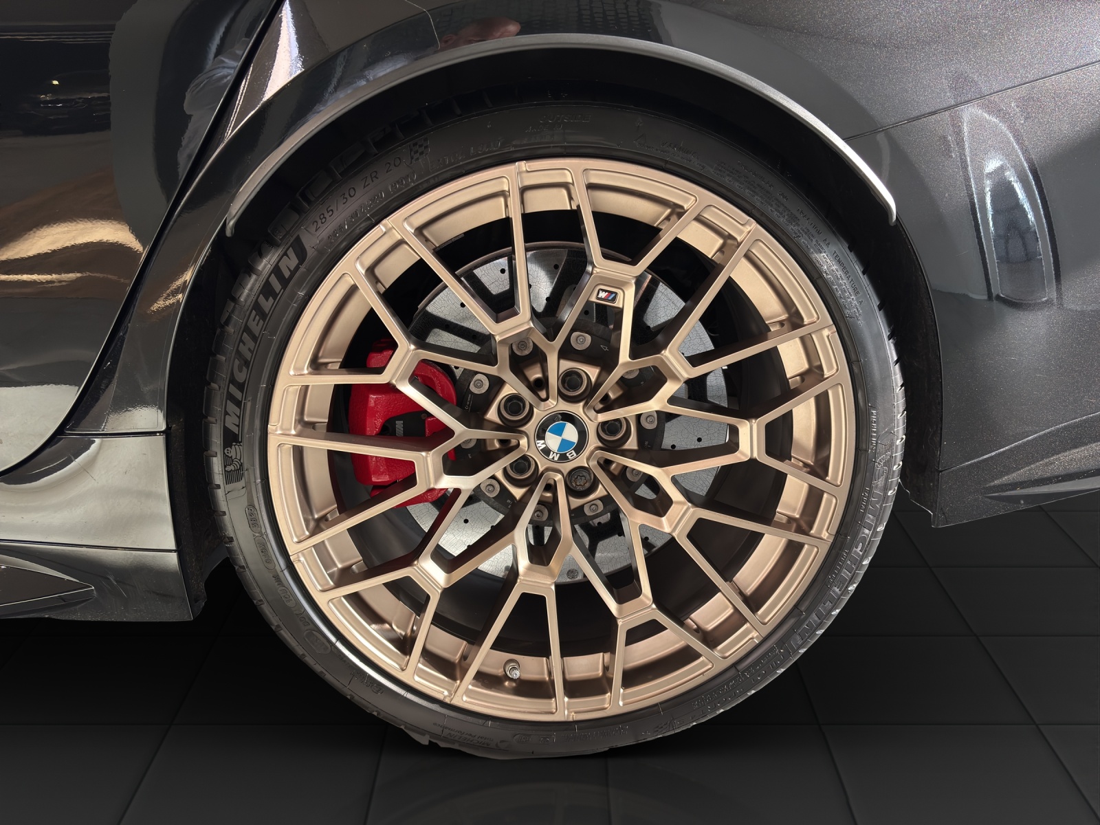 BMW M3 CS xDrive Competition-image-5
