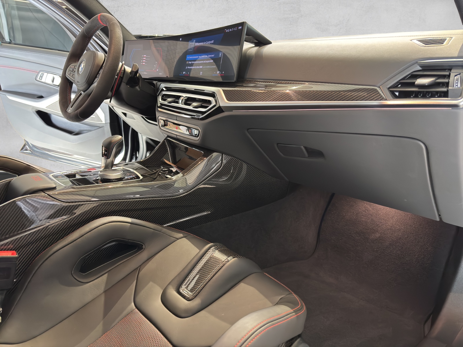 BMW M3 CS xDrive Competition-image-13
