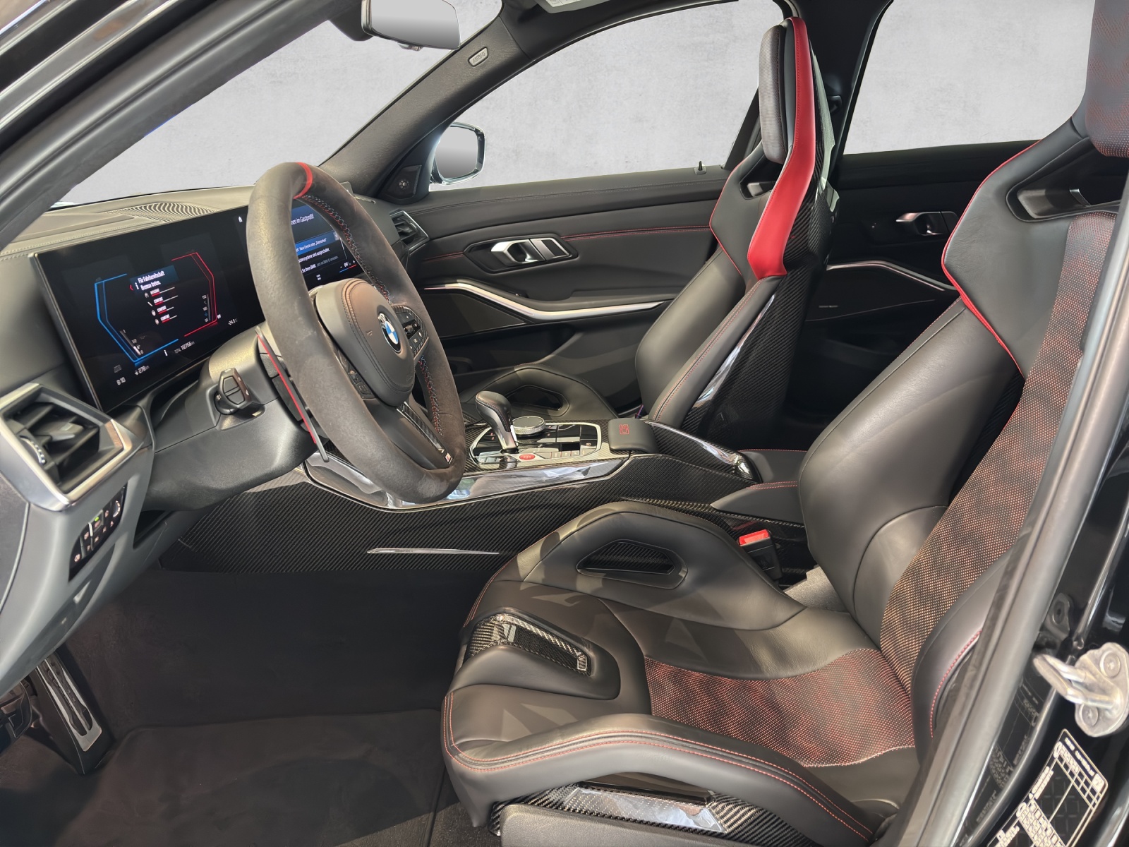 BMW M3 CS xDrive Competition-image-12