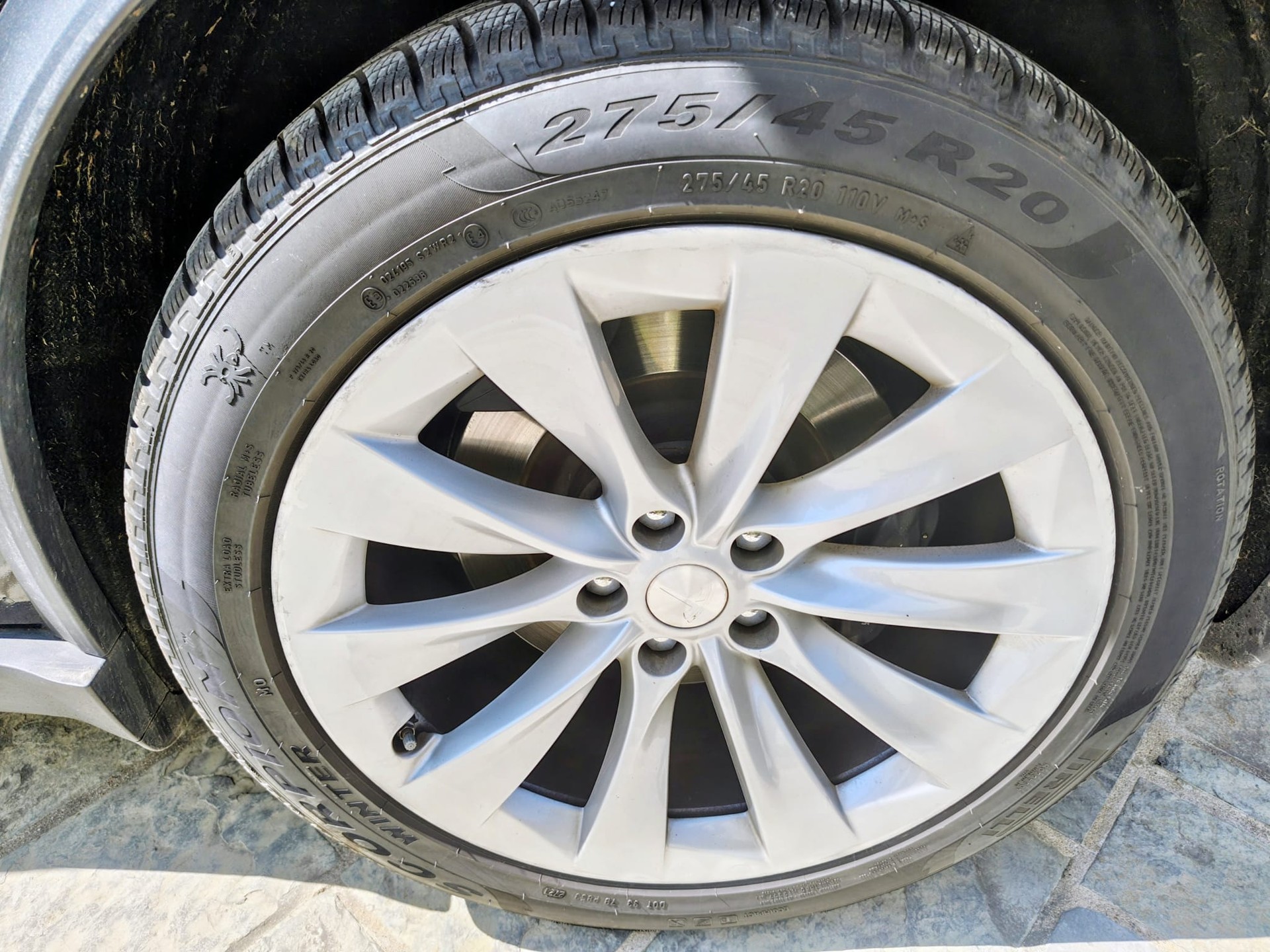 TESLA Model X 75 D-image-3