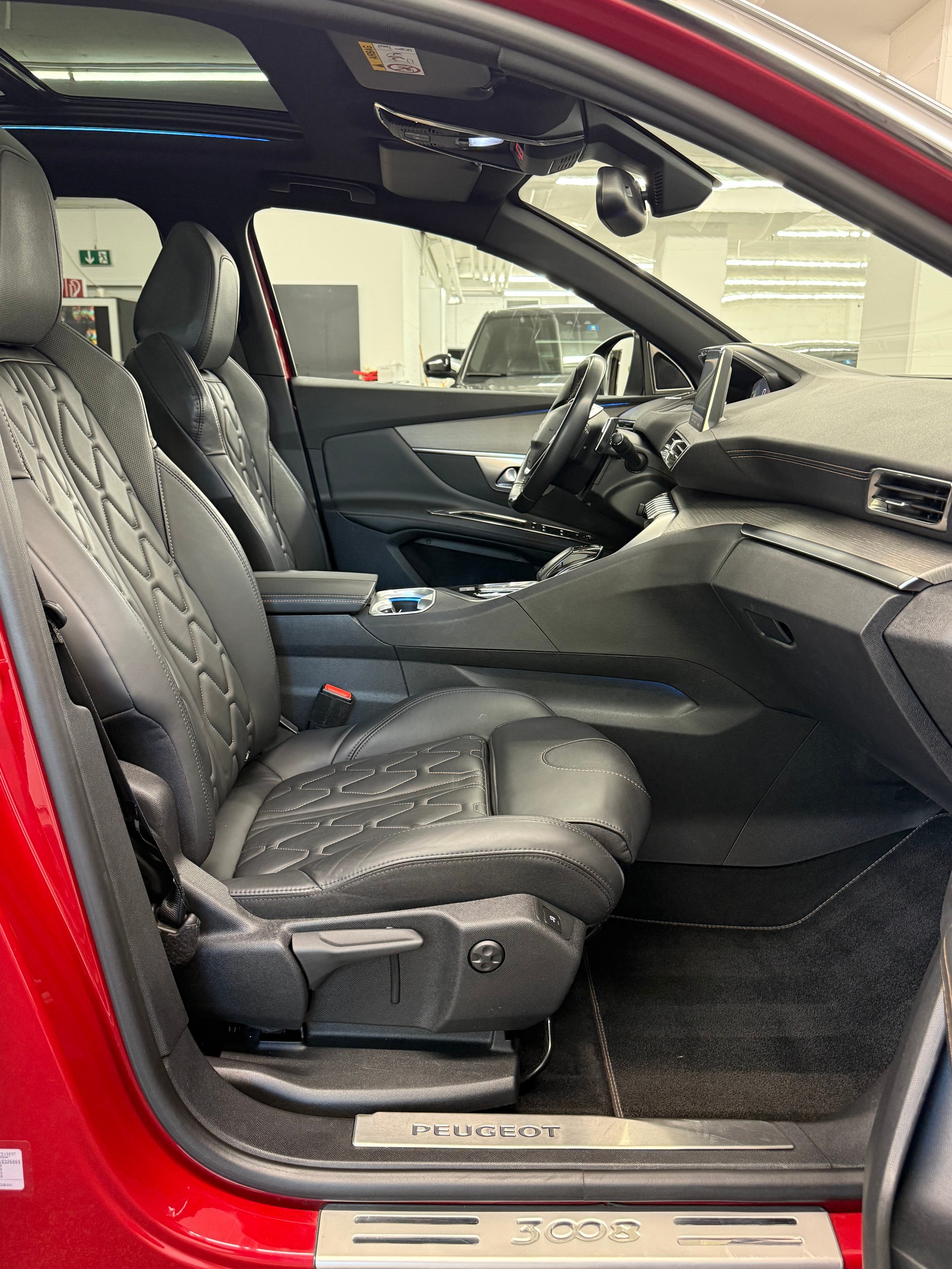 PEUGEOT 3008 2.0 BlueHDi GT STT AHK-image-26