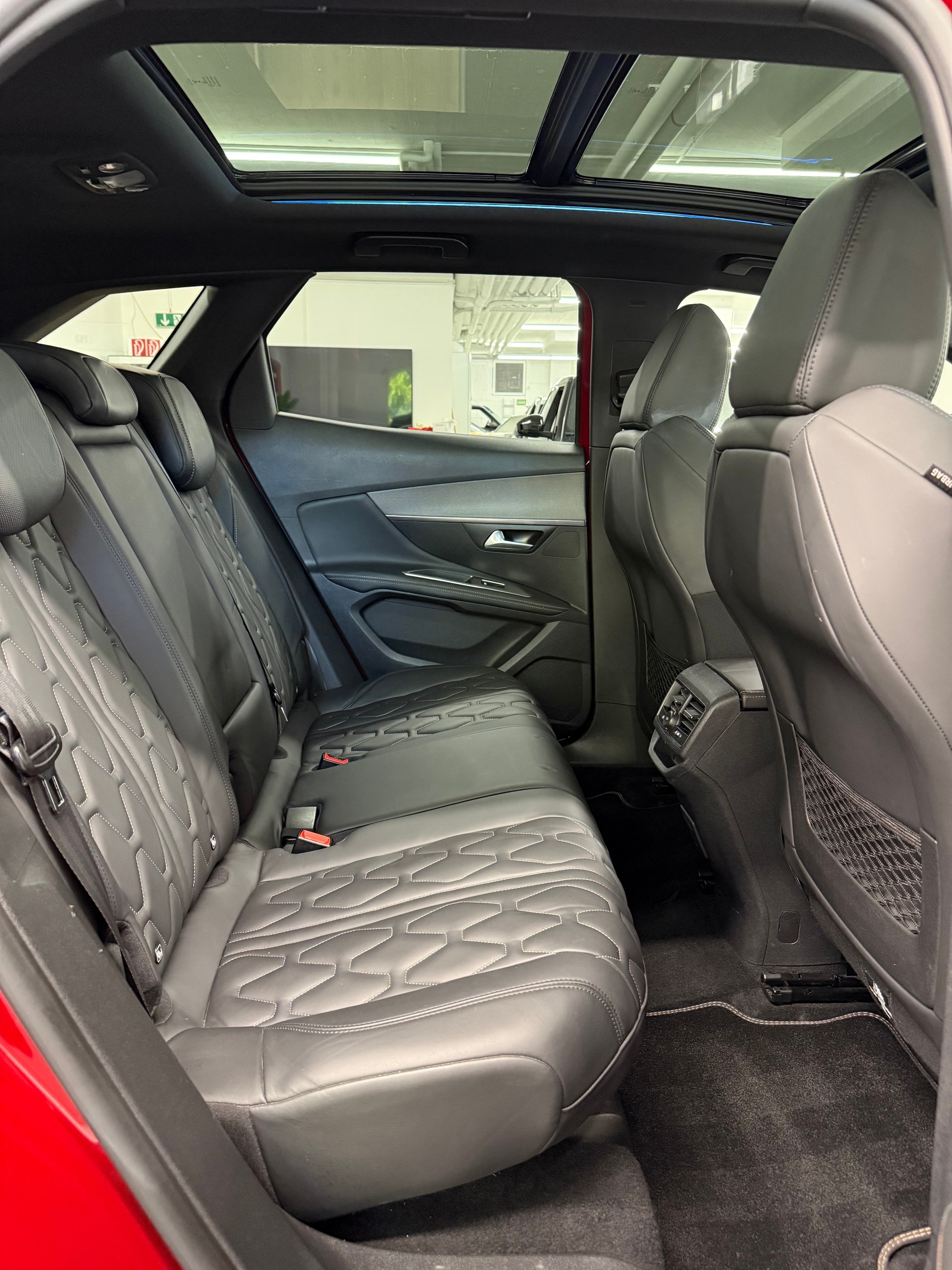 PEUGEOT 3008 2.0 BlueHDi GT STT AHK-image-27