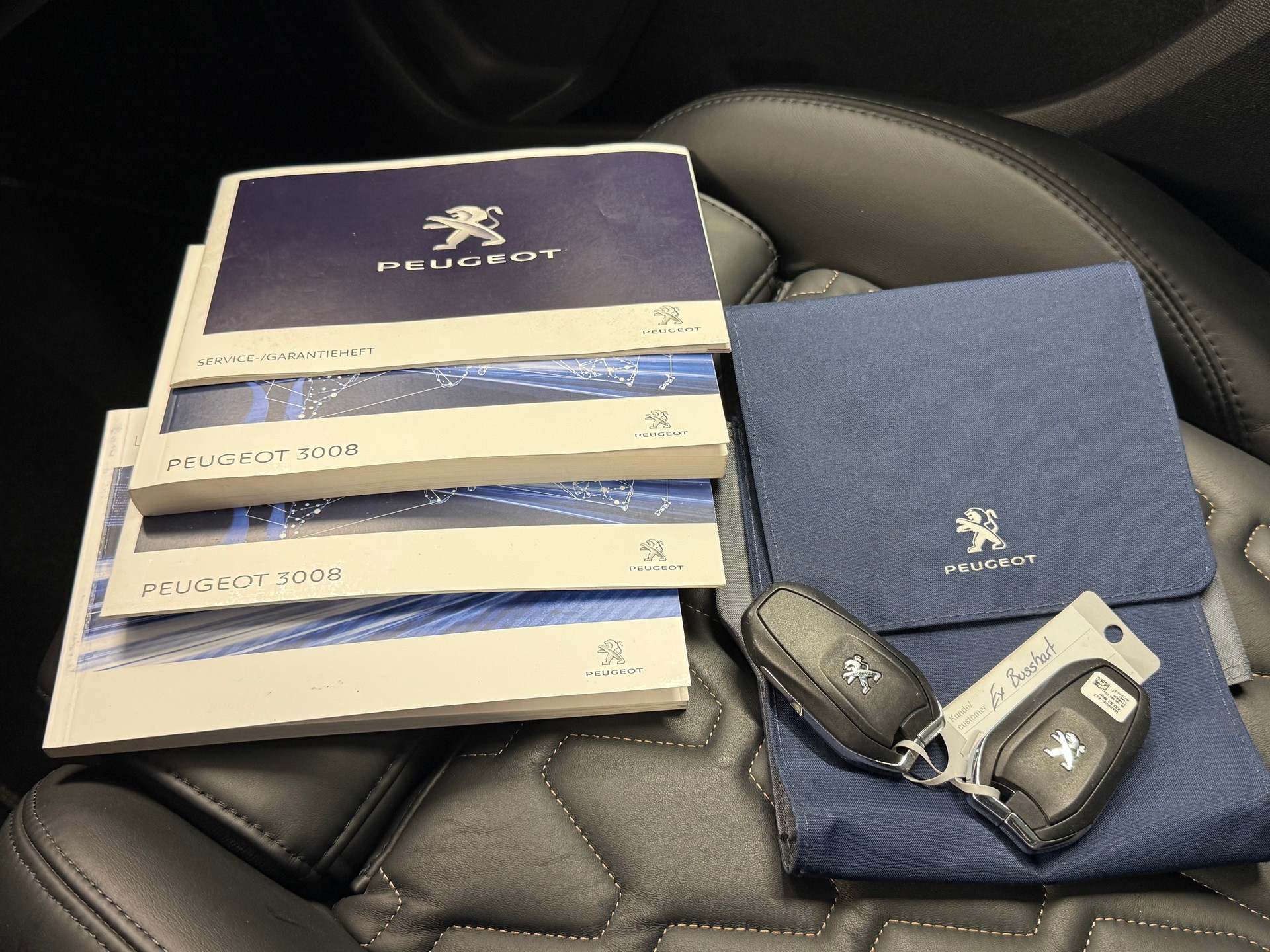 PEUGEOT 3008 2.0 BlueHDi GT STT AHK-image-31