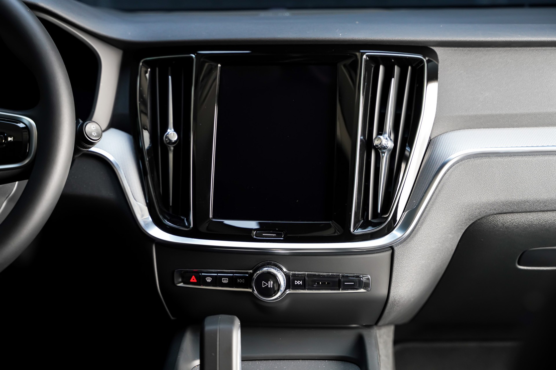 VOLVO V60 B4 Benzin Mild Hybrid Plus Dark DCT-image-23