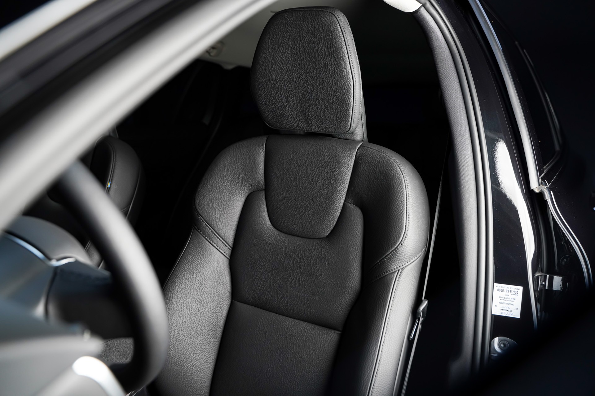 VOLVO V60 B4 Benzin Mild Hybrid Plus Dark DCT-image-14