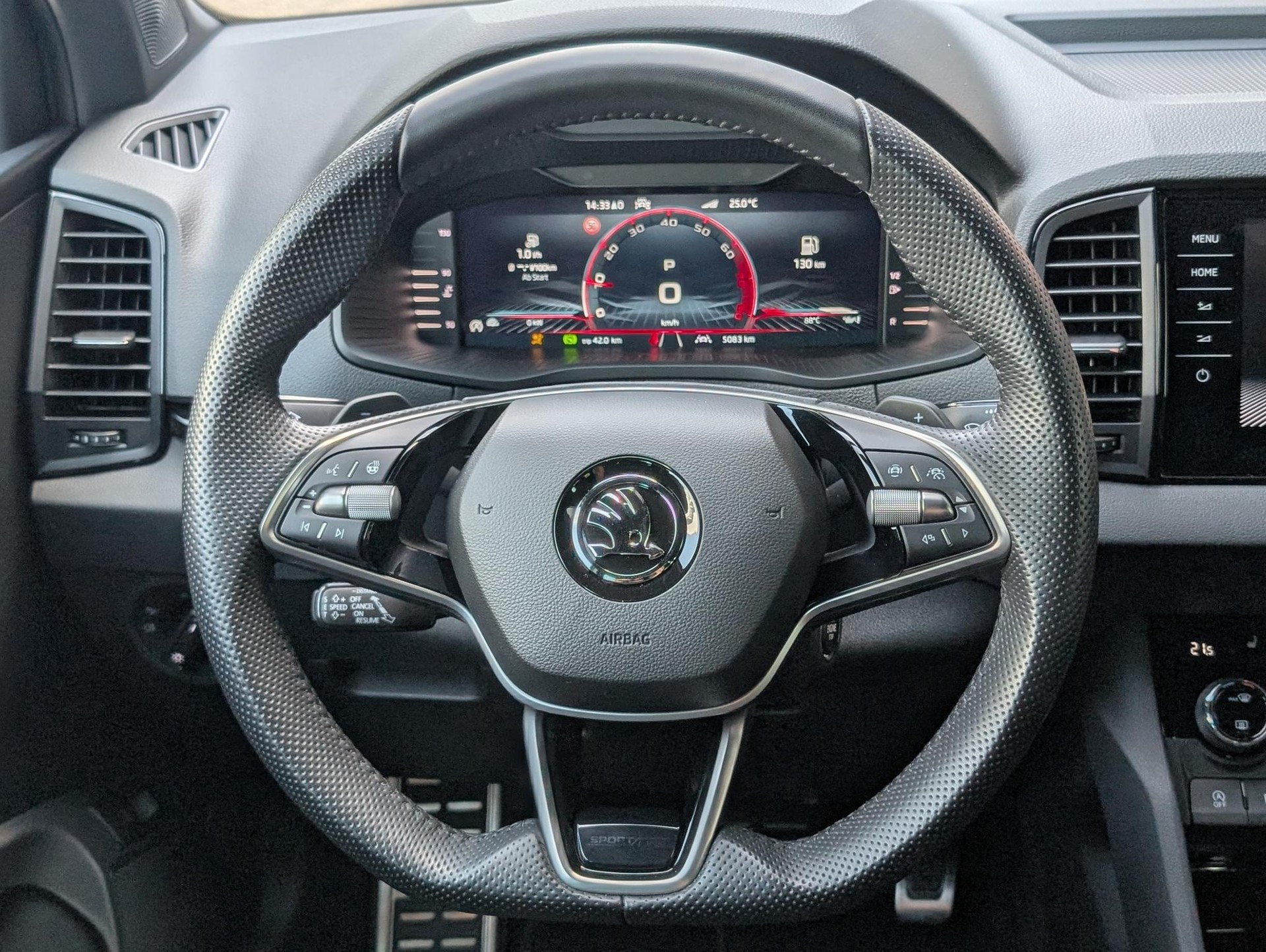 SKODA Karoq 1.5 TSI SportLine DSG-image-14