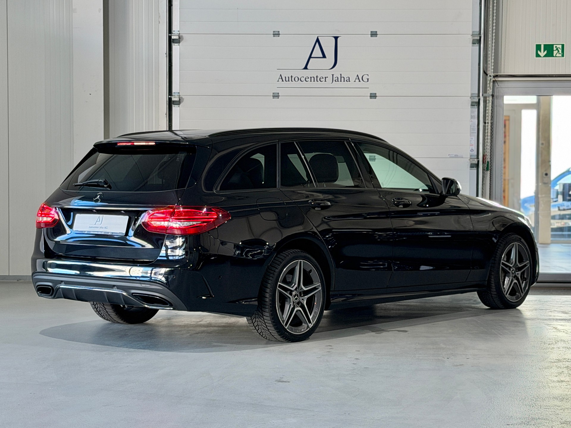 MERCEDES-BENZ C 200 Swiss Star AMG Line 4M 9G-Tronic (CH)-image-6