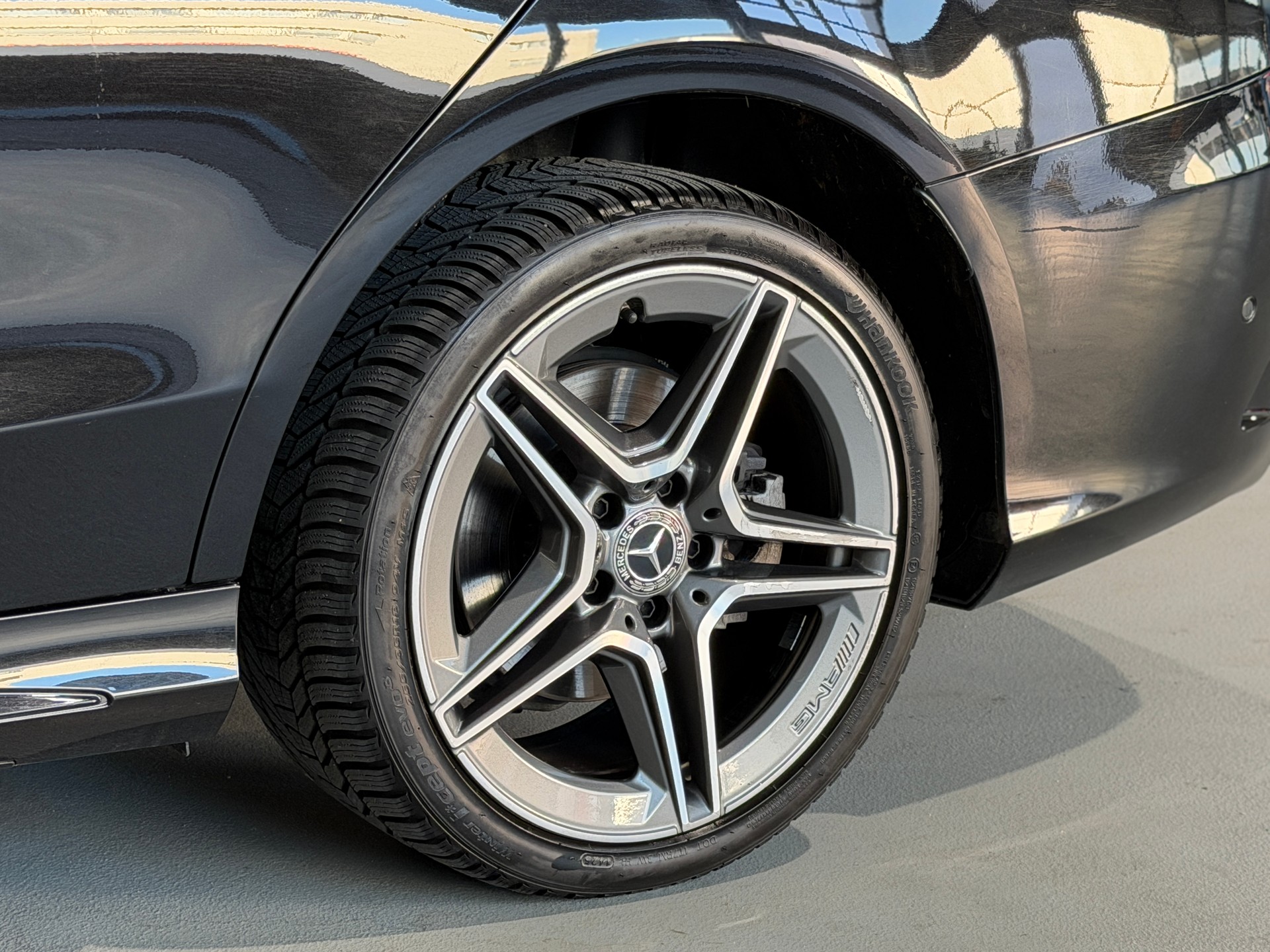 MERCEDES-BENZ C 200 Swiss Star AMG Line 4M 9G-Tronic (CH)-image-19