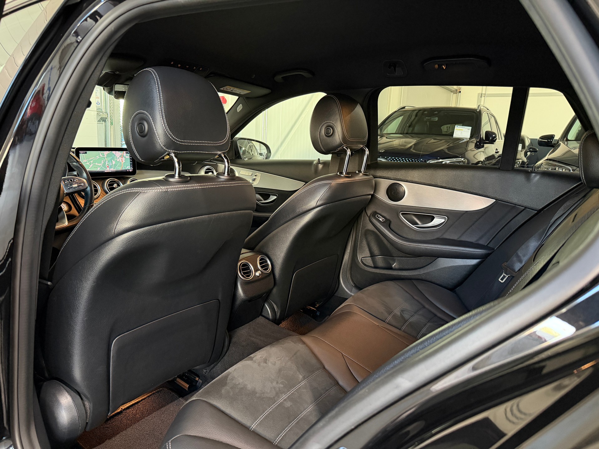 MERCEDES-BENZ C 200 Swiss Star AMG Line 4M 9G-Tronic (CH)-image-17