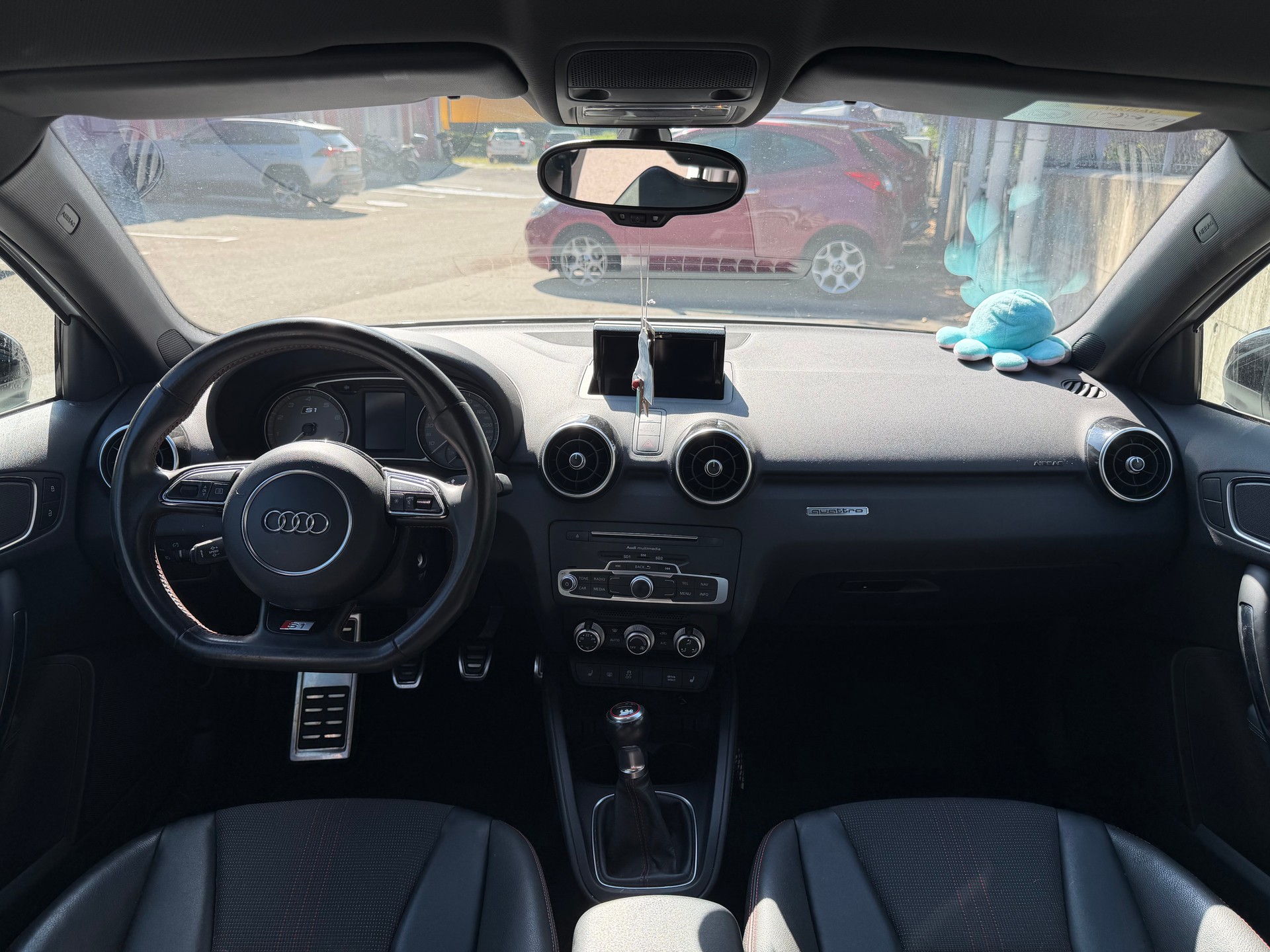 AUDI S1 Sportback 2.0 TFSI Sport quattro-image-7