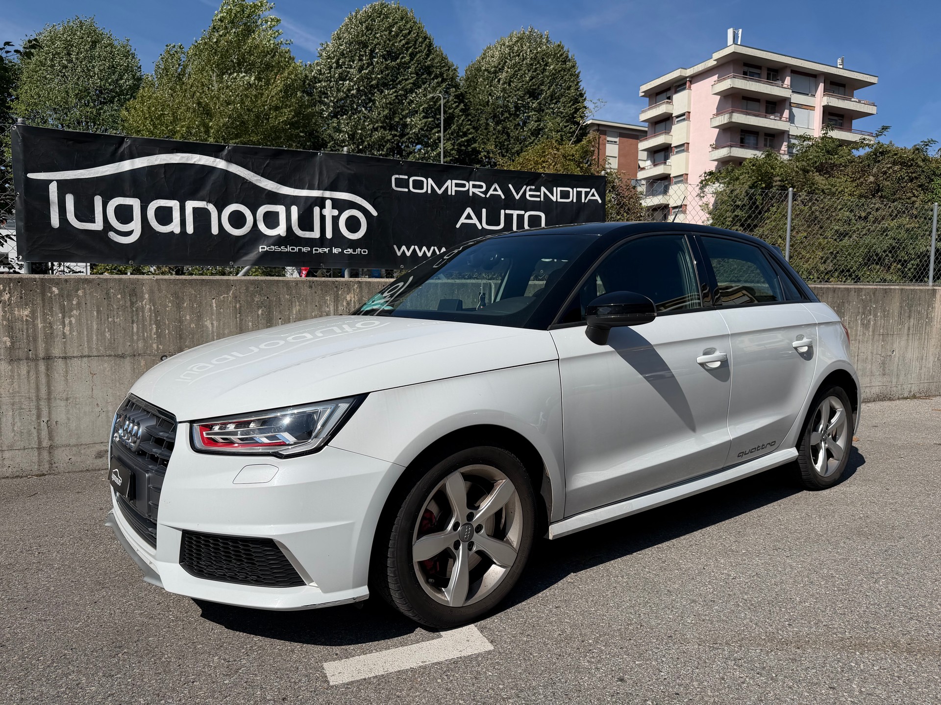 AUDI S1 Sportback 2.0 TFSI Sport quattro-image-1